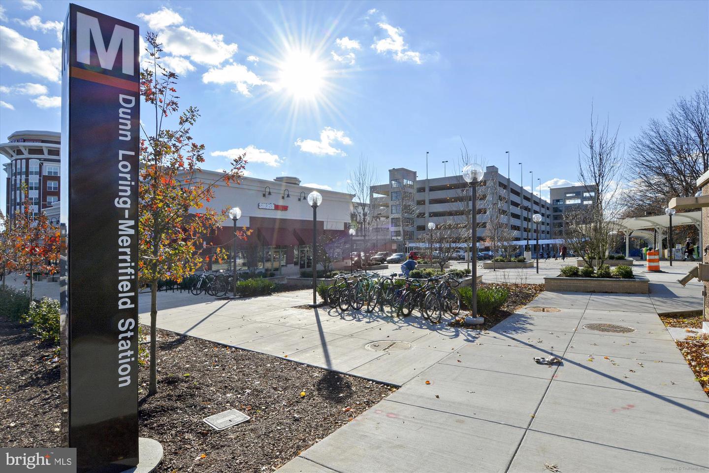 2711 MANHATTAN PL, VIENNA, Virginia 22180, 3 Bedrooms Bedrooms, 12 Rooms Rooms,3 BathroomsBathrooms,Residential,For sale,2711 MANHATTAN PL,VAFX2278002 MLS # VAFX2278002