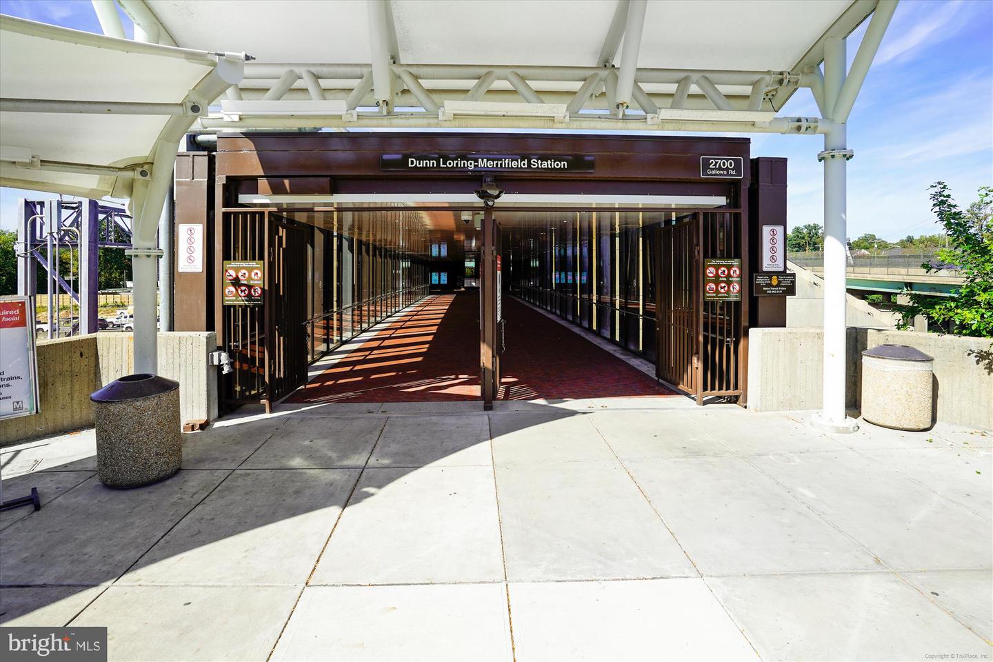 2711 MANHATTAN PL, VIENNA, Virginia 22180, 3 Bedrooms Bedrooms, 12 Rooms Rooms,3 BathroomsBathrooms,Residential,For sale,2711 MANHATTAN PL,VAFX2278002 MLS # VAFX2278002