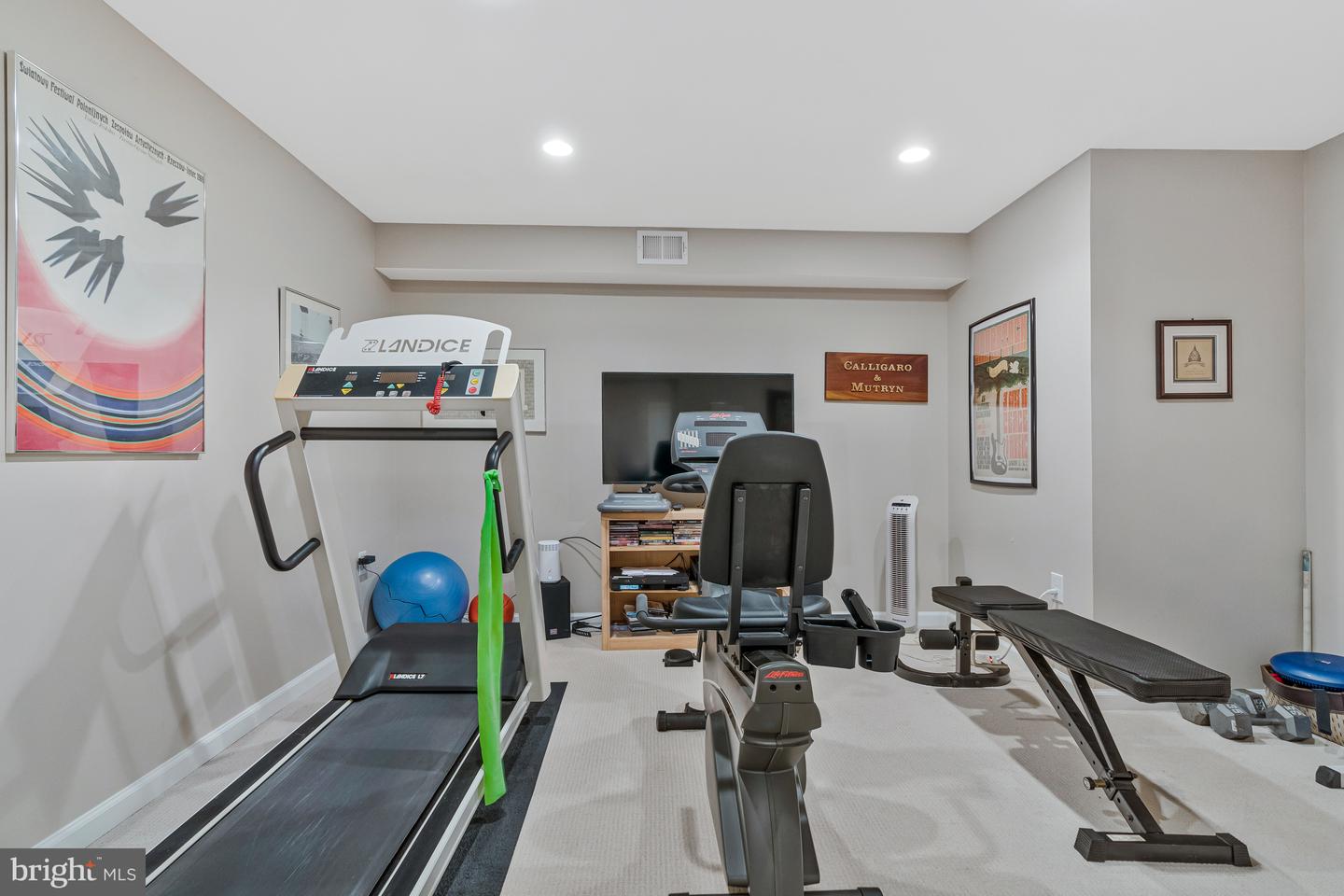 7724 DESDEMONA CT, MCLEAN, Virginia 22102, 5 Bedrooms Bedrooms, ,4 BathroomsBathrooms,Residential,For sale,7724 DESDEMONA CT,VAFX2278022 MLS # VAFX2278022 7724 DESDEMONA CT, MCLEAN, Virginia 22102, 5 Bedrooms Bedrooms, ,4 BathroomsBathrooms,Residential,For sale,7724 DESDEMONA CT,VAFX2278022 MLS # VAFX2278022