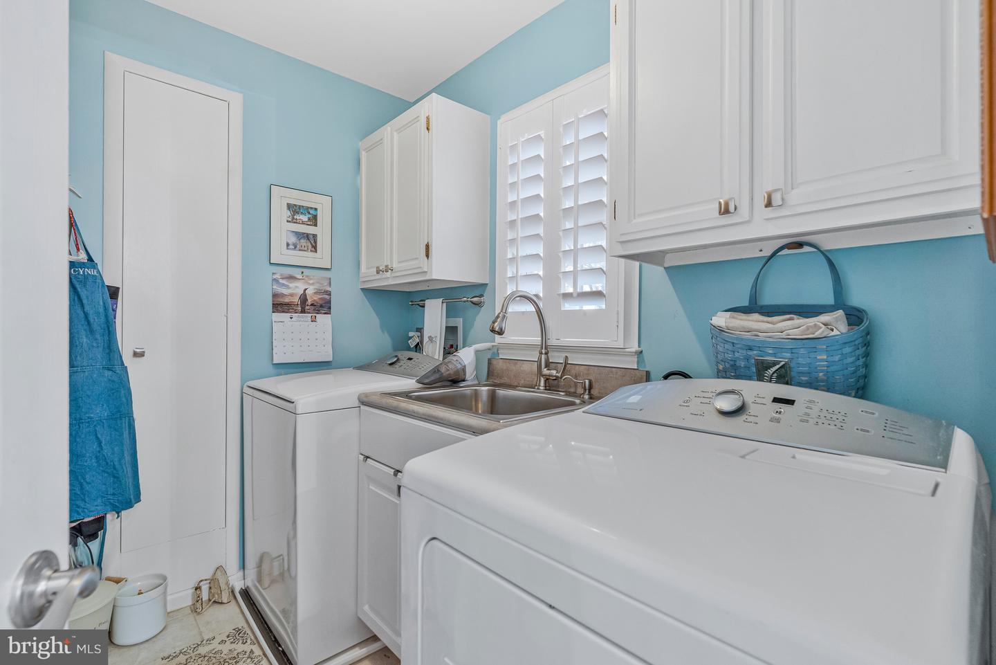 7724 DESDEMONA CT, MCLEAN, Virginia 22102, 5 Bedrooms Bedrooms, ,4 BathroomsBathrooms,Residential,For sale,7724 DESDEMONA CT,VAFX2278022 MLS # VAFX2278022 7724 DESDEMONA CT, MCLEAN, Virginia 22102, 5 Bedrooms Bedrooms, ,4 BathroomsBathrooms,Residential,For sale,7724 DESDEMONA CT,VAFX2278022 MLS # VAFX2278022