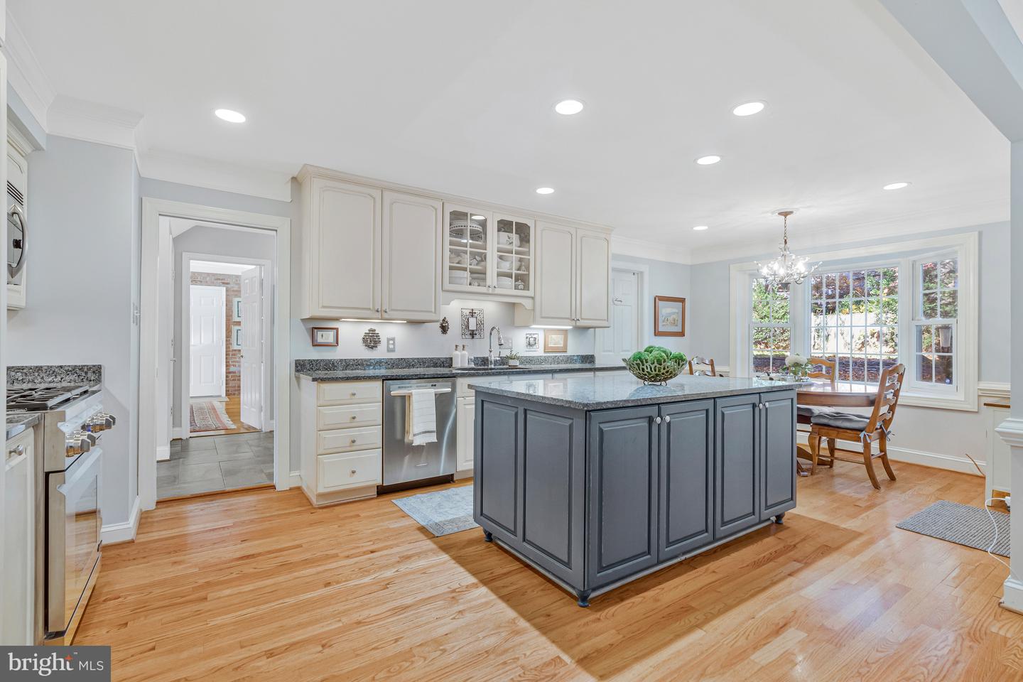 7724 DESDEMONA CT, MCLEAN, Virginia 22102, 5 Bedrooms Bedrooms, ,4 BathroomsBathrooms,Residential,For sale,7724 DESDEMONA CT,VAFX2278022 MLS # VAFX2278022 7724 DESDEMONA CT, MCLEAN, Virginia 22102, 5 Bedrooms Bedrooms, ,4 BathroomsBathrooms,Residential,For sale,7724 DESDEMONA CT,VAFX2278022 MLS # VAFX2278022