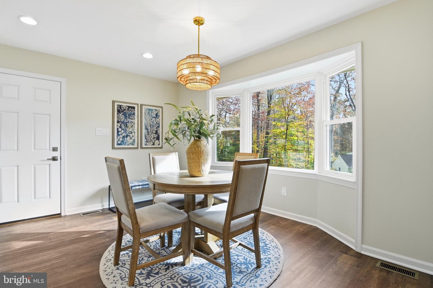 11302 ALMS HOUSE CT, FAIRFAX STATION, Virginia 22039, 5 Bedrooms Bedrooms, ,3 BathroomsBathrooms,Residential,For sale,11302 ALMS HOUSE CT,VAFX2278032 MLS # VAFX2278032