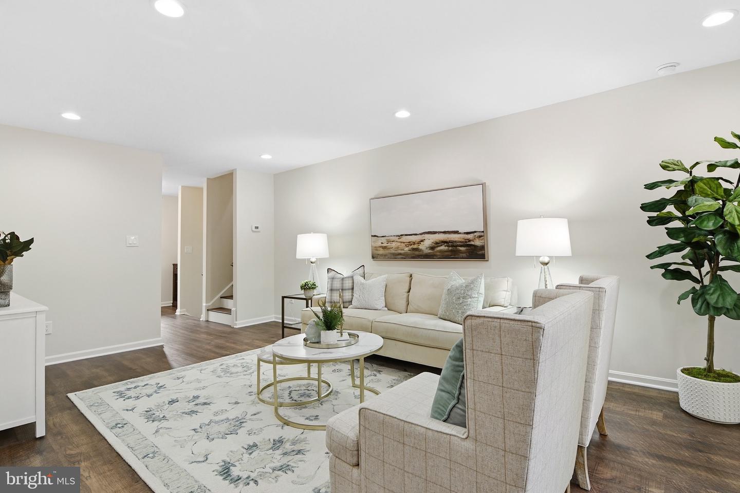 11302 ALMS HOUSE CT, FAIRFAX STATION, Virginia 22039, 5 Bedrooms Bedrooms, ,3 BathroomsBathrooms,Residential,For sale,11302 ALMS HOUSE CT,VAFX2278032 MLS # VAFX2278032