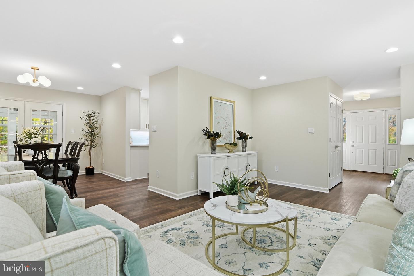 11302 ALMS HOUSE CT, FAIRFAX STATION, Virginia 22039, 5 Bedrooms Bedrooms, ,3 BathroomsBathrooms,Residential,For sale,11302 ALMS HOUSE CT,VAFX2278032 MLS # VAFX2278032