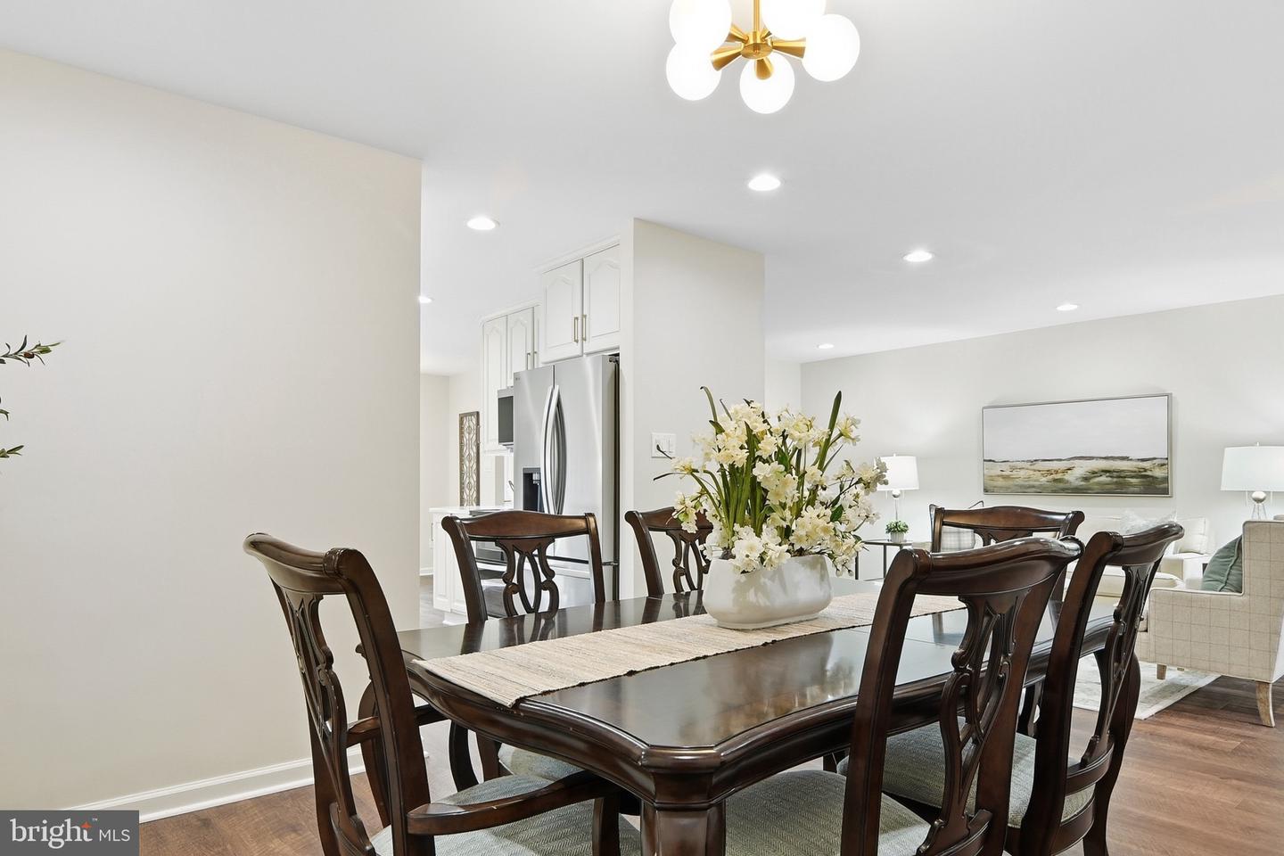 11302 ALMS HOUSE CT, FAIRFAX STATION, Virginia 22039, 5 Bedrooms Bedrooms, ,3 BathroomsBathrooms,Residential,For sale,11302 ALMS HOUSE CT,VAFX2278032 MLS # VAFX2278032