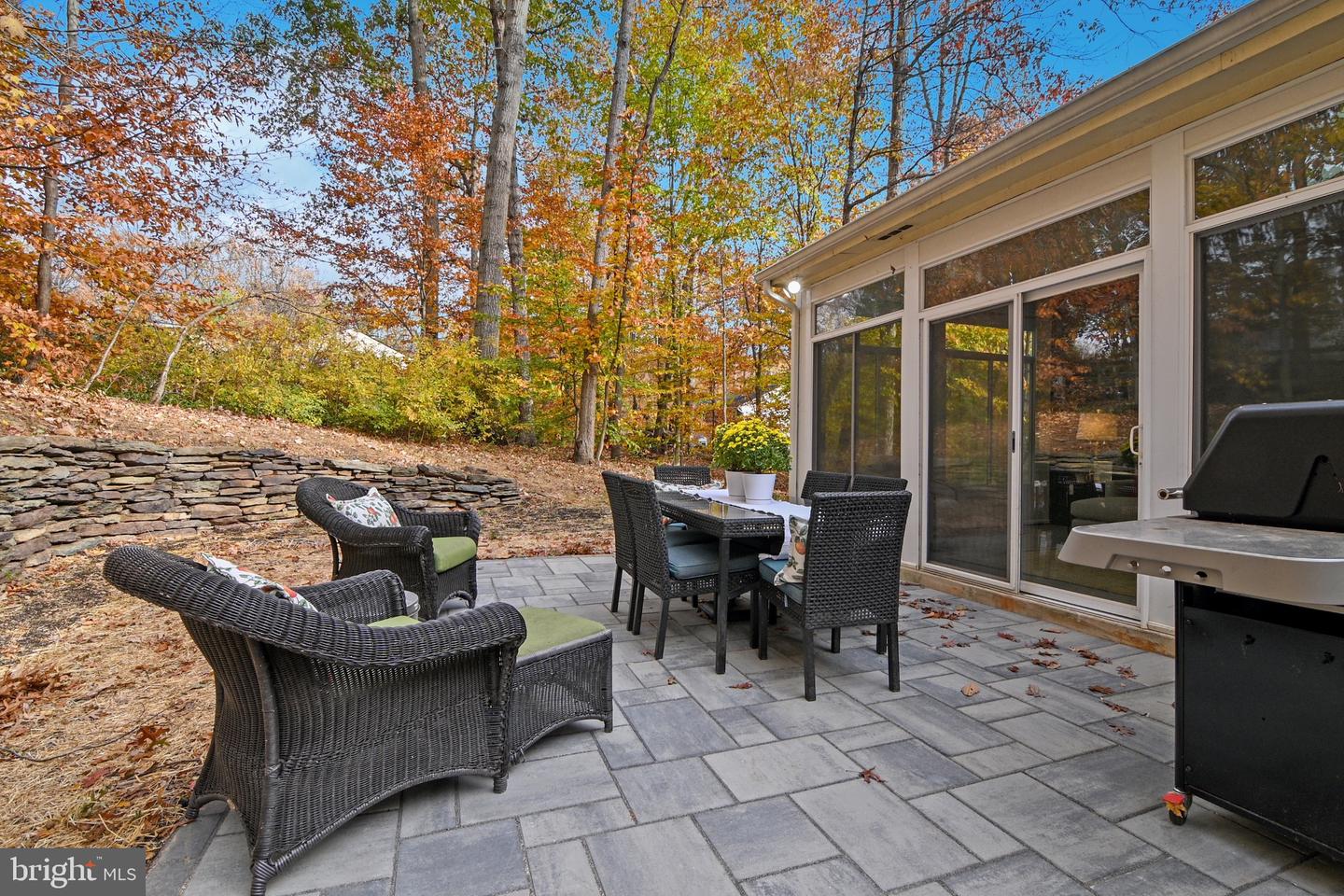 11302 ALMS HOUSE CT, FAIRFAX STATION, Virginia 22039, 5 Bedrooms Bedrooms, ,3 BathroomsBathrooms,Residential,For sale,11302 ALMS HOUSE CT,VAFX2278032 MLS # VAFX2278032