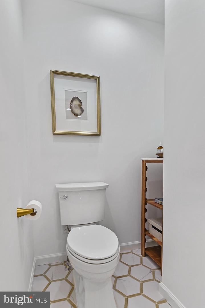 11302 ALMS HOUSE CT, FAIRFAX STATION, Virginia 22039, 5 Bedrooms Bedrooms, ,3 BathroomsBathrooms,Residential,For sale,11302 ALMS HOUSE CT,VAFX2278032 MLS # VAFX2278032