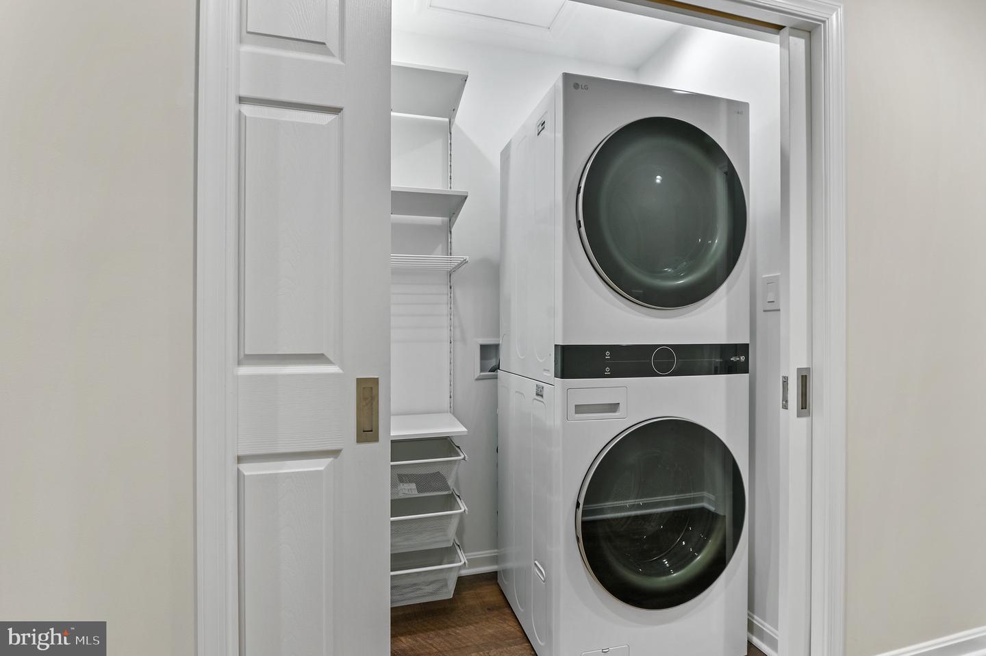 11302 ALMS HOUSE CT, FAIRFAX STATION, Virginia 22039, 5 Bedrooms Bedrooms, ,3 BathroomsBathrooms,Residential,For sale,11302 ALMS HOUSE CT,VAFX2278032 MLS # VAFX2278032