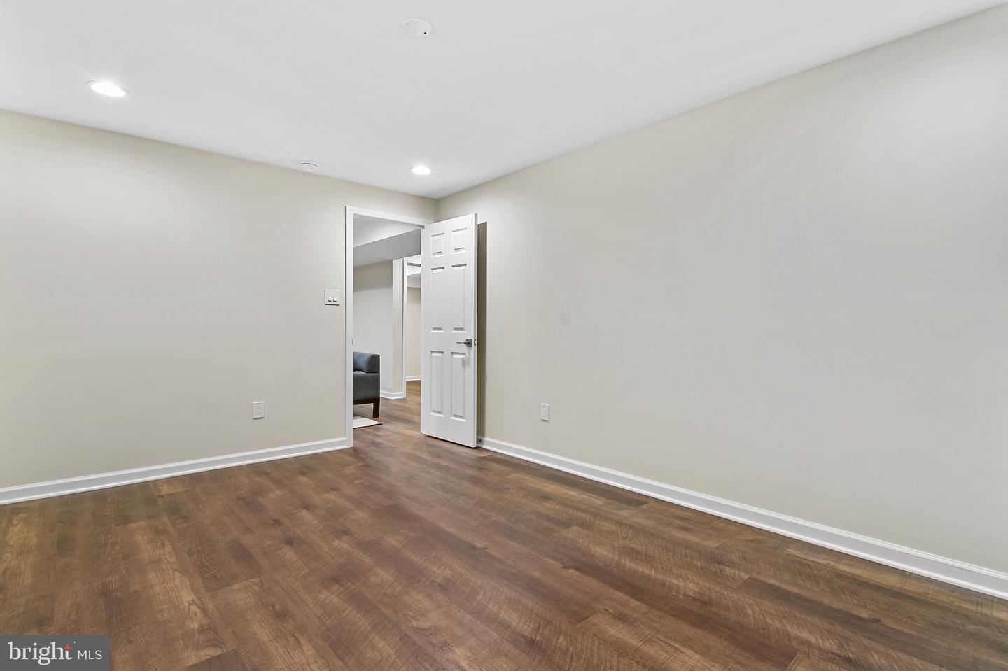 11302 ALMS HOUSE CT, FAIRFAX STATION, Virginia 22039, 5 Bedrooms Bedrooms, ,3 BathroomsBathrooms,Residential,For sale,11302 ALMS HOUSE CT,VAFX2278032 MLS # VAFX2278032