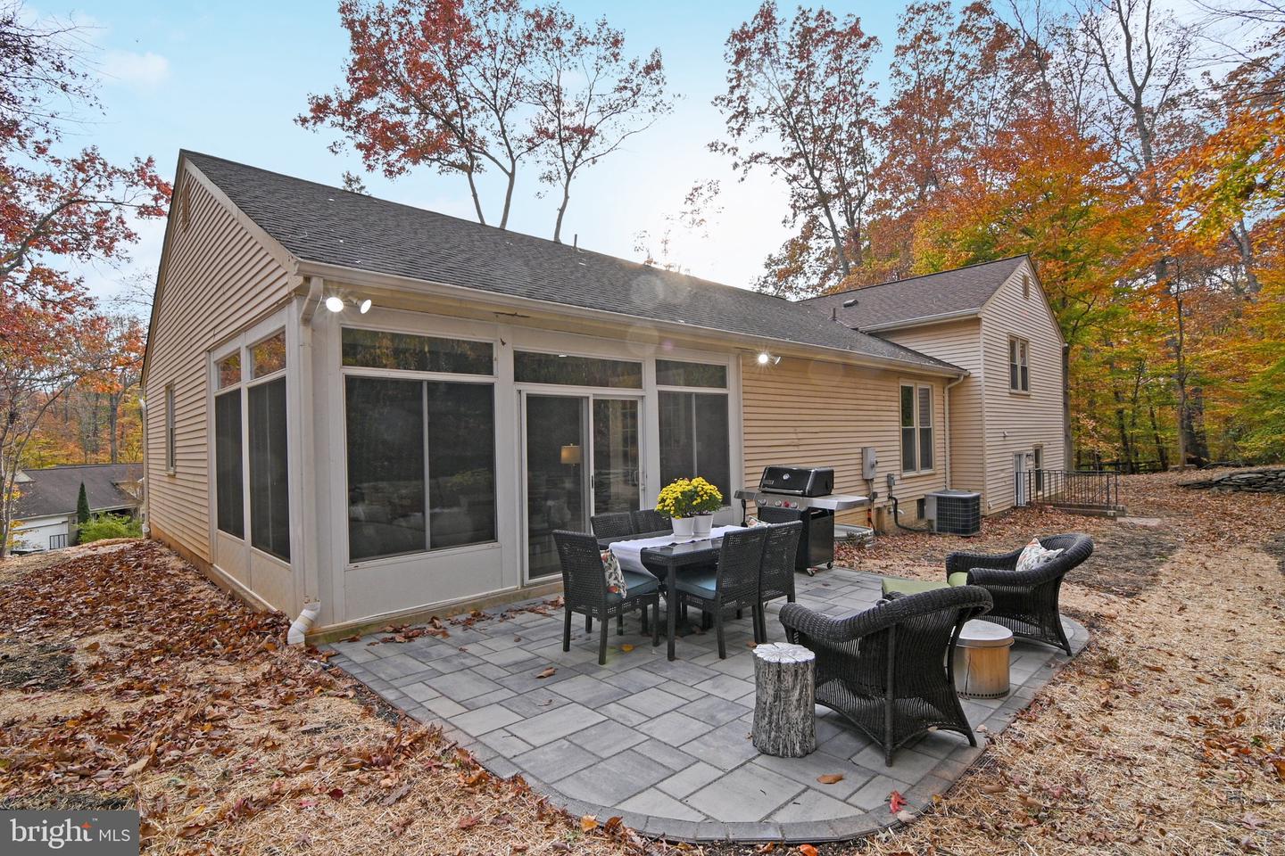 11302 ALMS HOUSE CT, FAIRFAX STATION, Virginia 22039, 5 Bedrooms Bedrooms, ,3 BathroomsBathrooms,Residential,For sale,11302 ALMS HOUSE CT,VAFX2278032 MLS # VAFX2278032