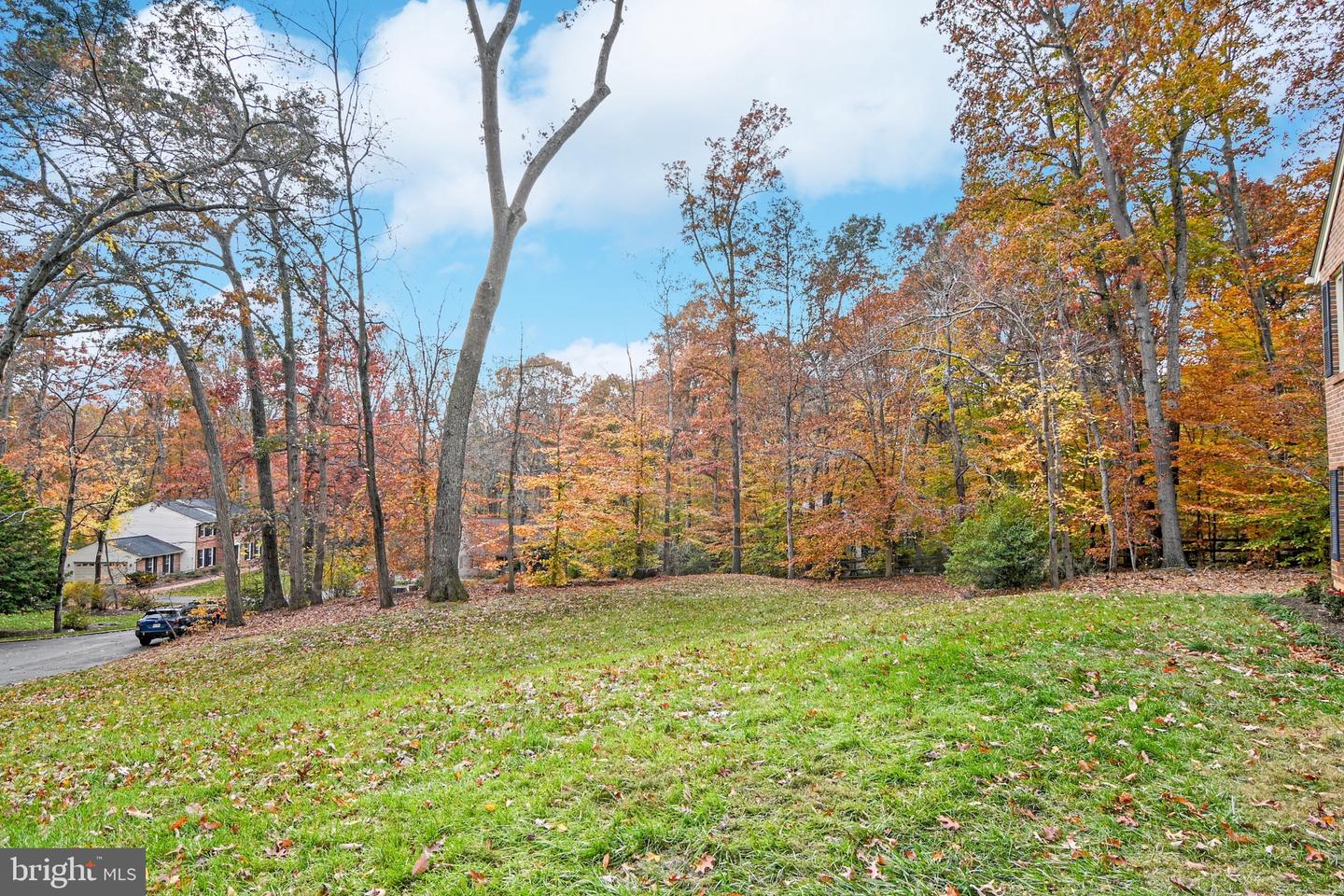 11302 ALMS HOUSE CT, FAIRFAX STATION, Virginia 22039, 5 Bedrooms Bedrooms, ,3 BathroomsBathrooms,Residential,For sale,11302 ALMS HOUSE CT,VAFX2278032 MLS # VAFX2278032