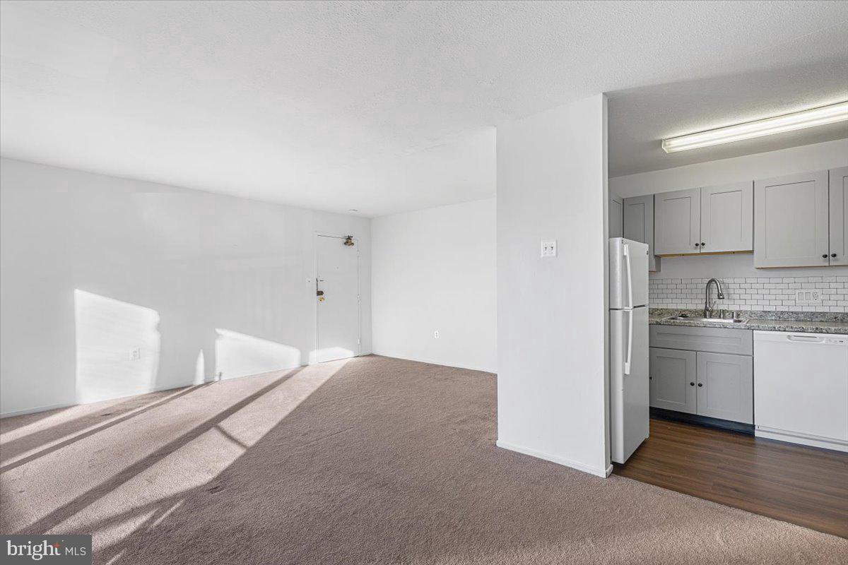 7354 ROUTE 29 #54/104, FALLS CHURCH, Virginia 22046, 1 Bedroom Bedrooms, ,1 BathroomBathrooms,Residential,For sale,7354 ROUTE 29 #54/104,VAFX2278146 MLS # VAFX2278146