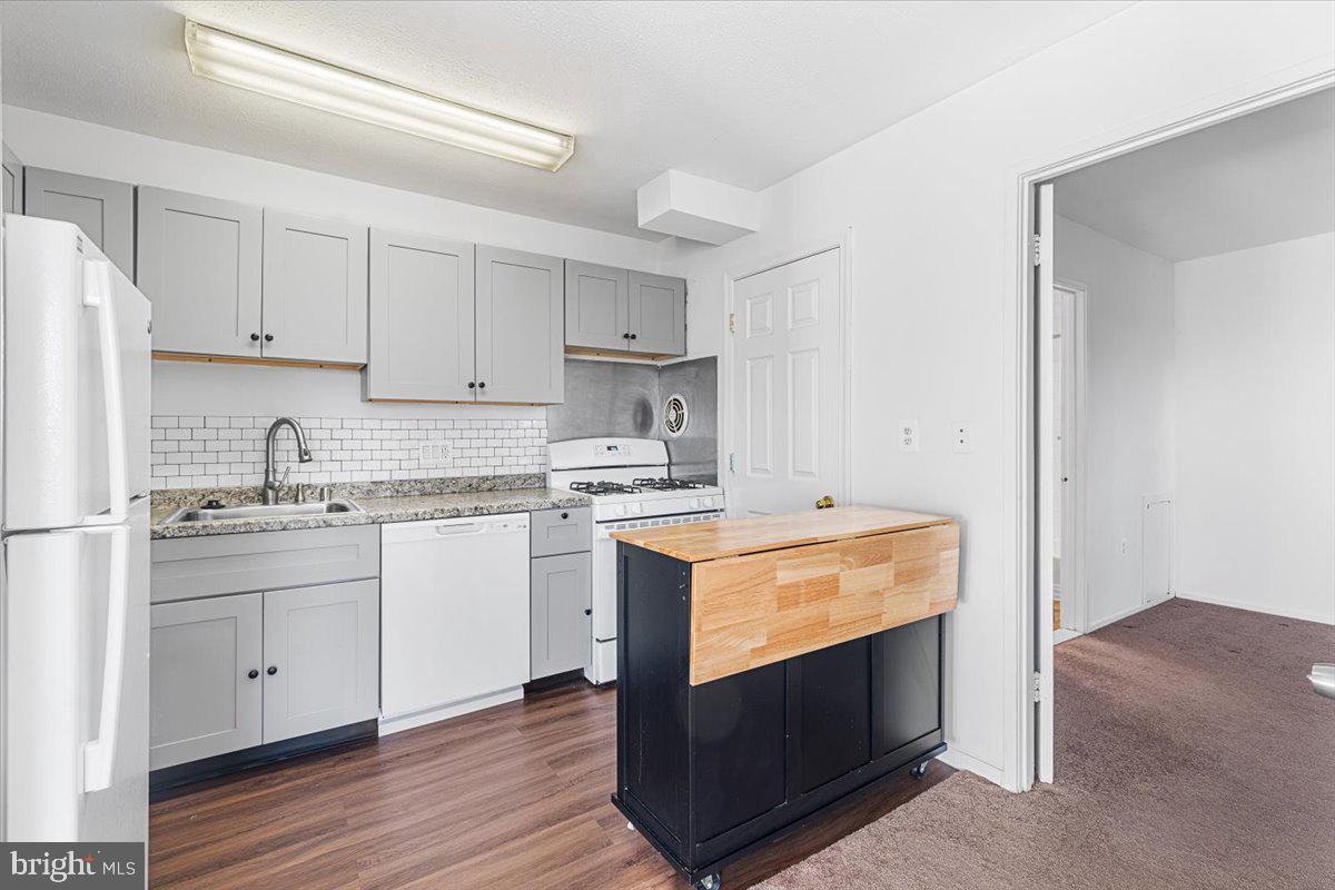 7354 ROUTE 29 #54/104, FALLS CHURCH, Virginia 22046, 1 Bedroom Bedrooms, ,1 BathroomBathrooms,Residential,For sale,7354 ROUTE 29 #54/104,VAFX2278146 MLS # VAFX2278146