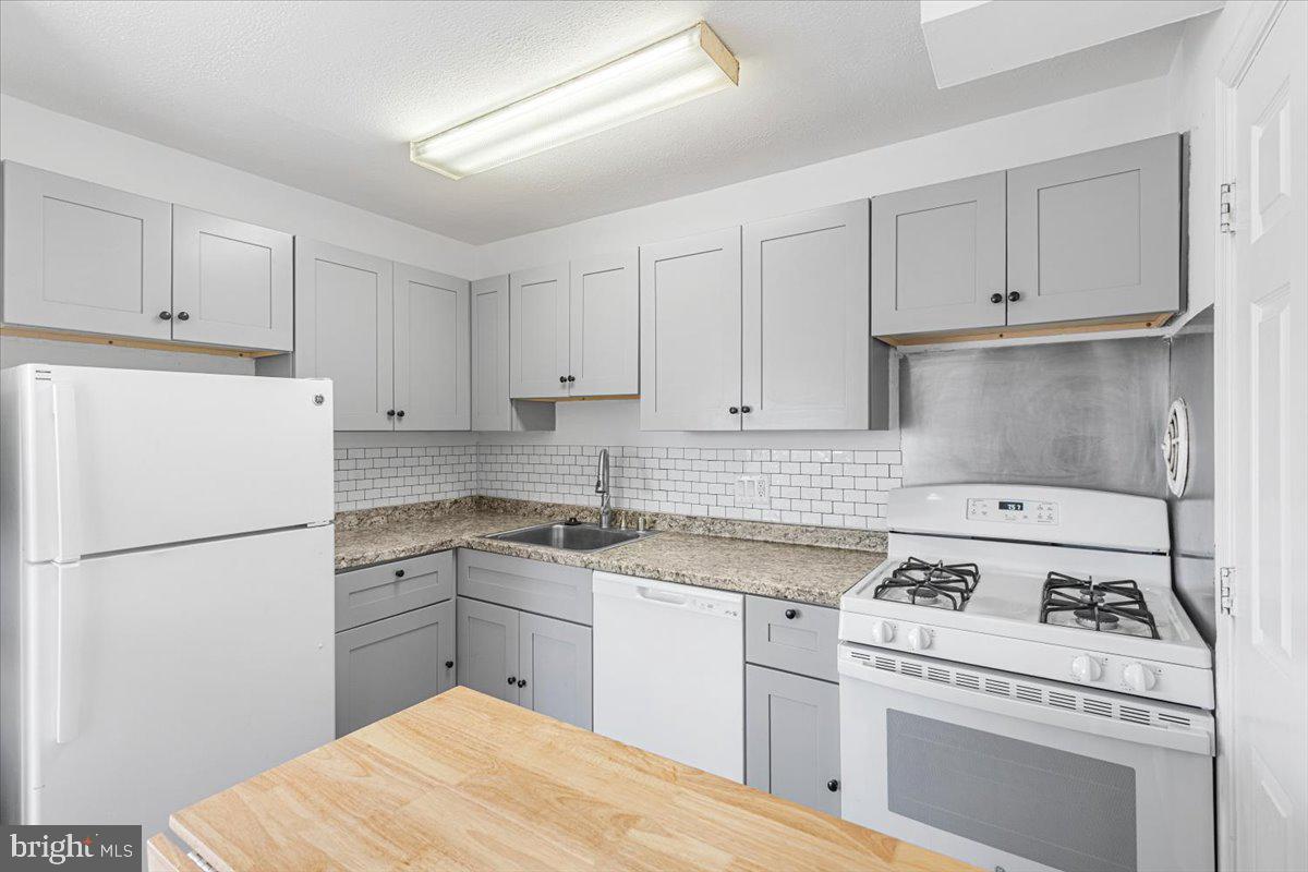 7354 ROUTE 29 #54/104, FALLS CHURCH, Virginia 22046, 1 Bedroom Bedrooms, ,1 BathroomBathrooms,Residential,For sale,7354 ROUTE 29 #54/104,VAFX2278146 MLS # VAFX2278146