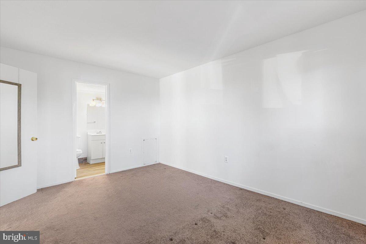 7354 ROUTE 29 #54/104, FALLS CHURCH, Virginia 22046, 1 Bedroom Bedrooms, ,1 BathroomBathrooms,Residential,For sale,7354 ROUTE 29 #54/104,VAFX2278146 MLS # VAFX2278146