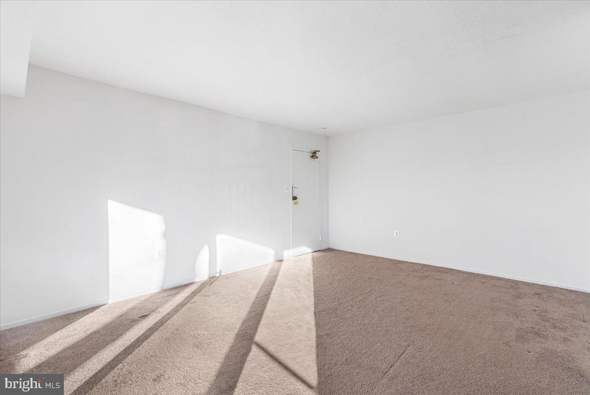 7354 ROUTE 29 #54/104, FALLS CHURCH, Virginia 22046, 1 Bedroom Bedrooms, ,1 BathroomBathrooms,Residential,For sale,7354 ROUTE 29 #54/104,VAFX2278146 MLS # VAFX2278146