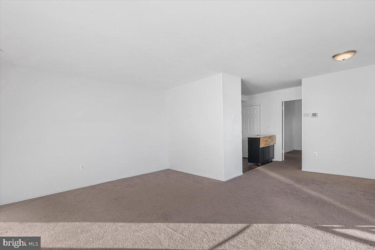 7354 ROUTE 29 #54/104, FALLS CHURCH, Virginia 22046, 1 Bedroom Bedrooms, ,1 BathroomBathrooms,Residential,For sale,7354 ROUTE 29 #54/104,VAFX2278146 MLS # VAFX2278146