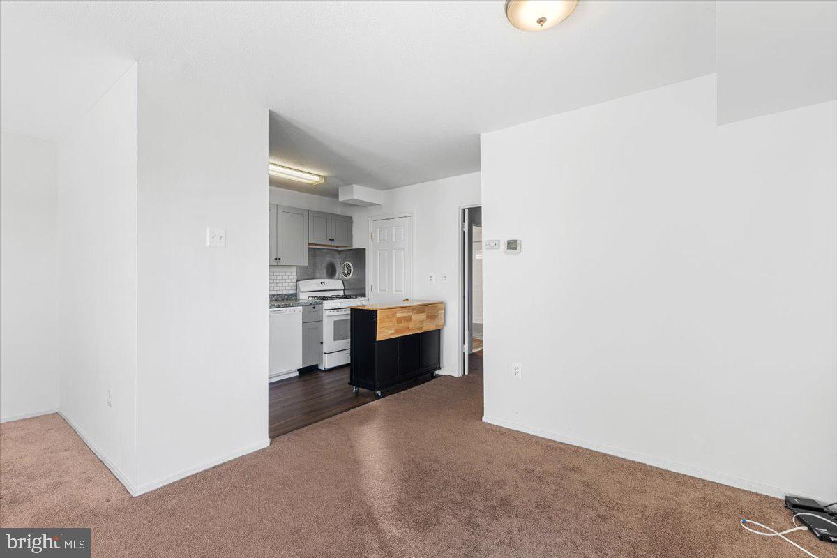 7354 ROUTE 29 #54/104, FALLS CHURCH, Virginia 22046, 1 Bedroom Bedrooms, ,1 BathroomBathrooms,Residential,For sale,7354 ROUTE 29 #54/104,VAFX2278146 MLS # VAFX2278146