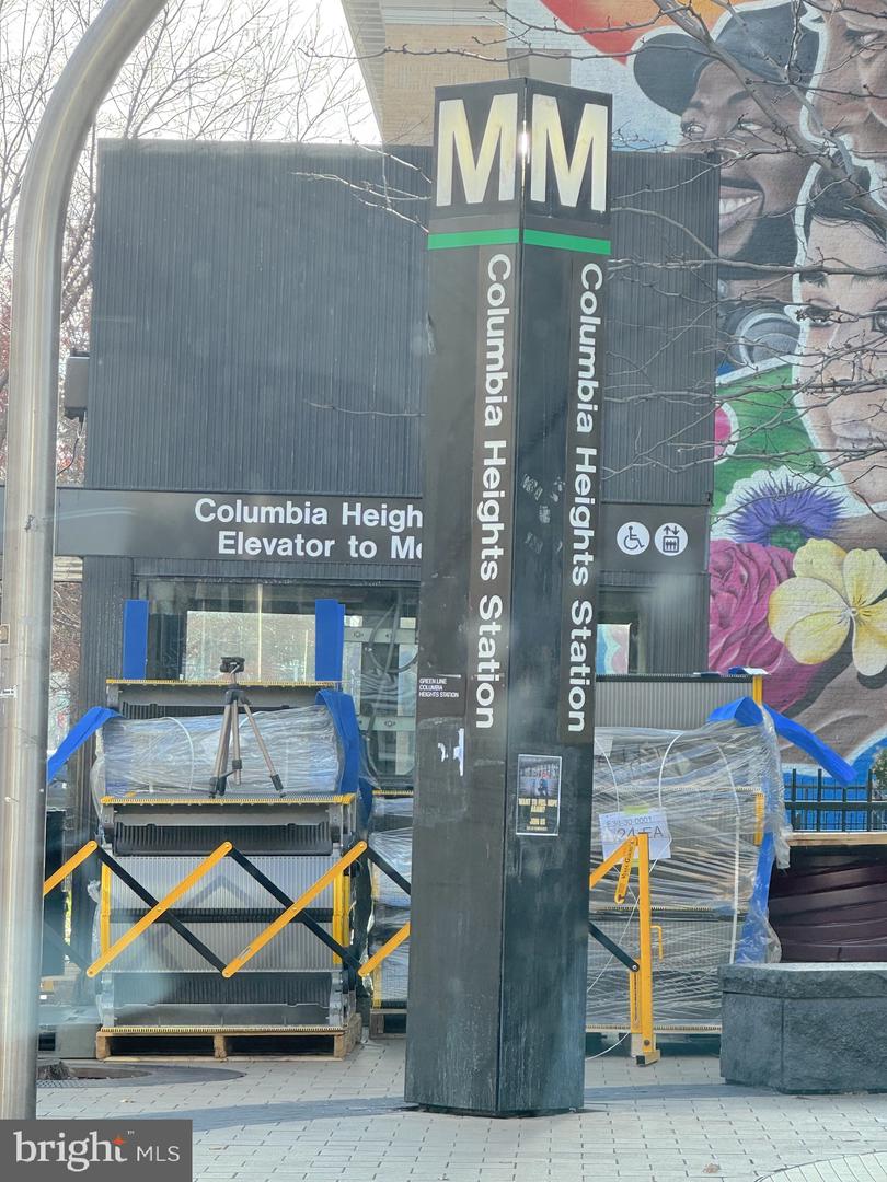 1225 PARK RD NW #1, WASHINGTON, District Of Columbia 20010, 3 Bedrooms Bedrooms, 6 Rooms Rooms,3 BathroomsBathrooms,Residential,For sale,1225 PARK RD NW #1,DCDC2230720 MLS # DCDC2230720