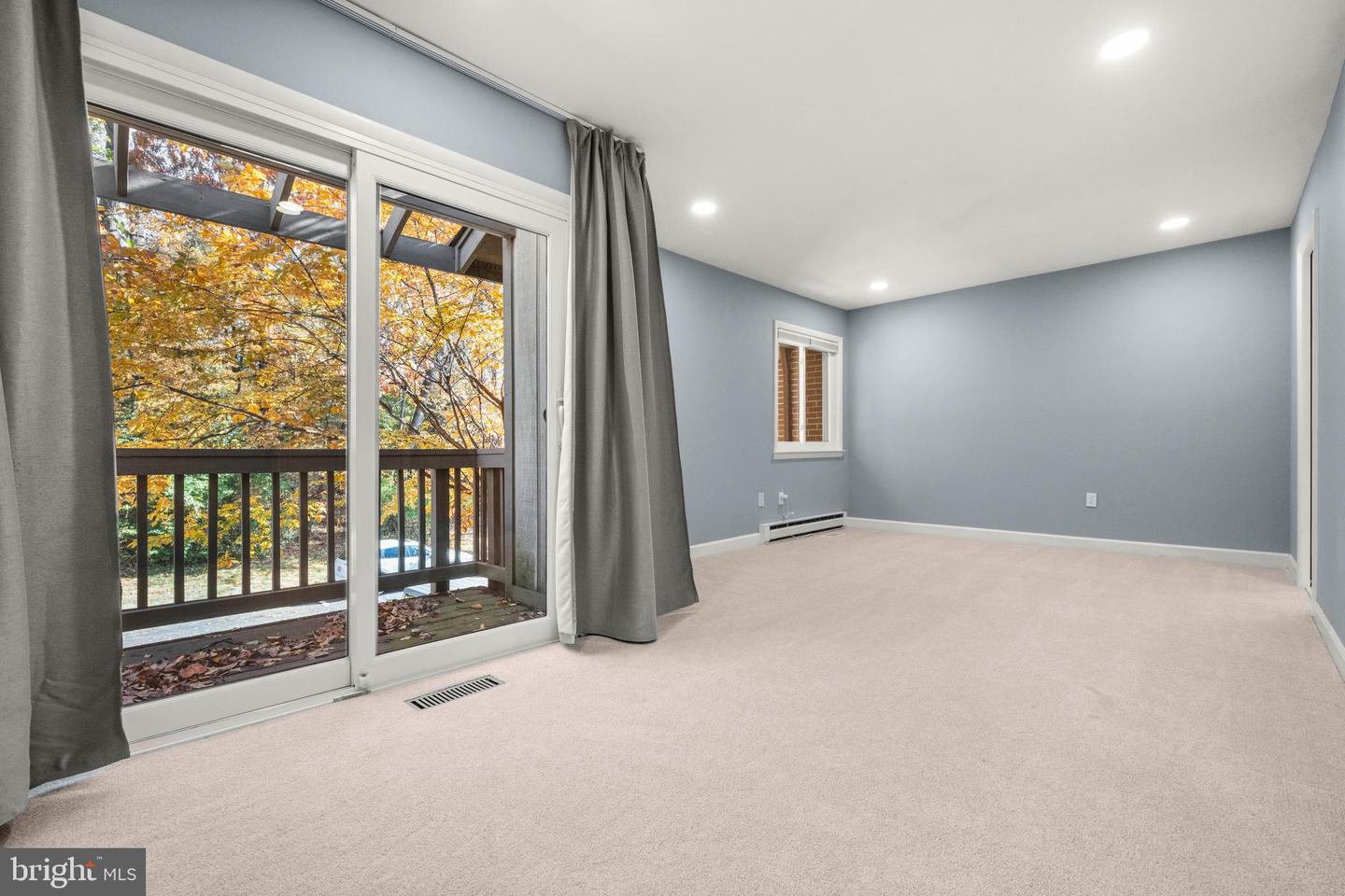 2152 GLENCOURSE LN, RESTON, Virginia 20191, 3 Bedrooms Bedrooms, ,2 BathroomsBathrooms,Residential,For sale,2152 GLENCOURSE LN,VAFX2278162 MLS # VAFX2278162