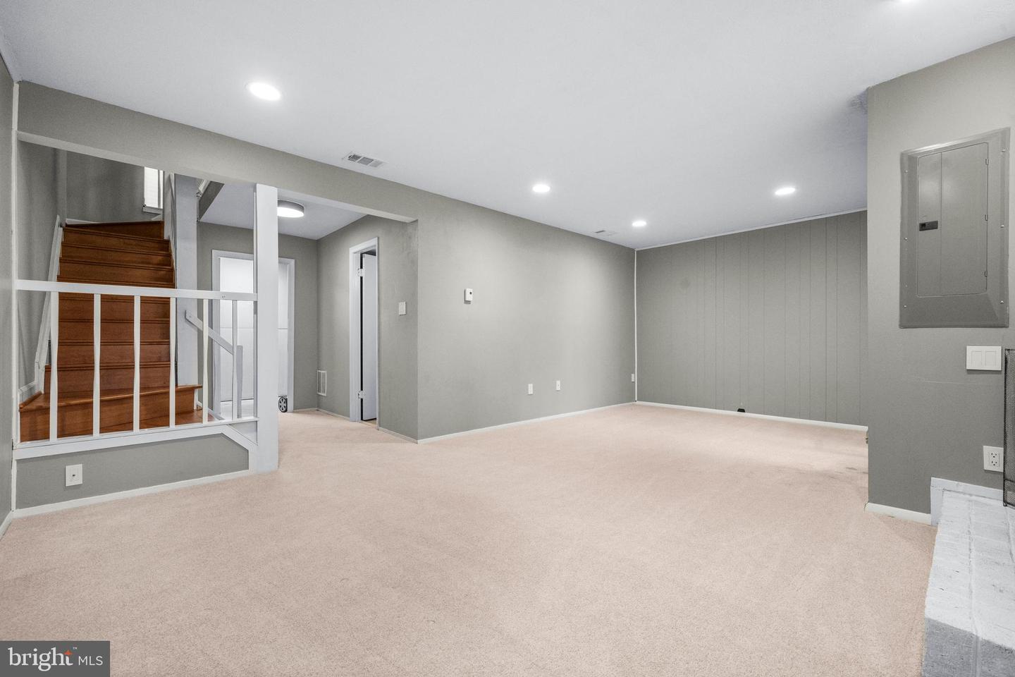 2152 GLENCOURSE LN, RESTON, Virginia 20191, 3 Bedrooms Bedrooms, ,2 BathroomsBathrooms,Residential,For sale,2152 GLENCOURSE LN,VAFX2278162 MLS # VAFX2278162