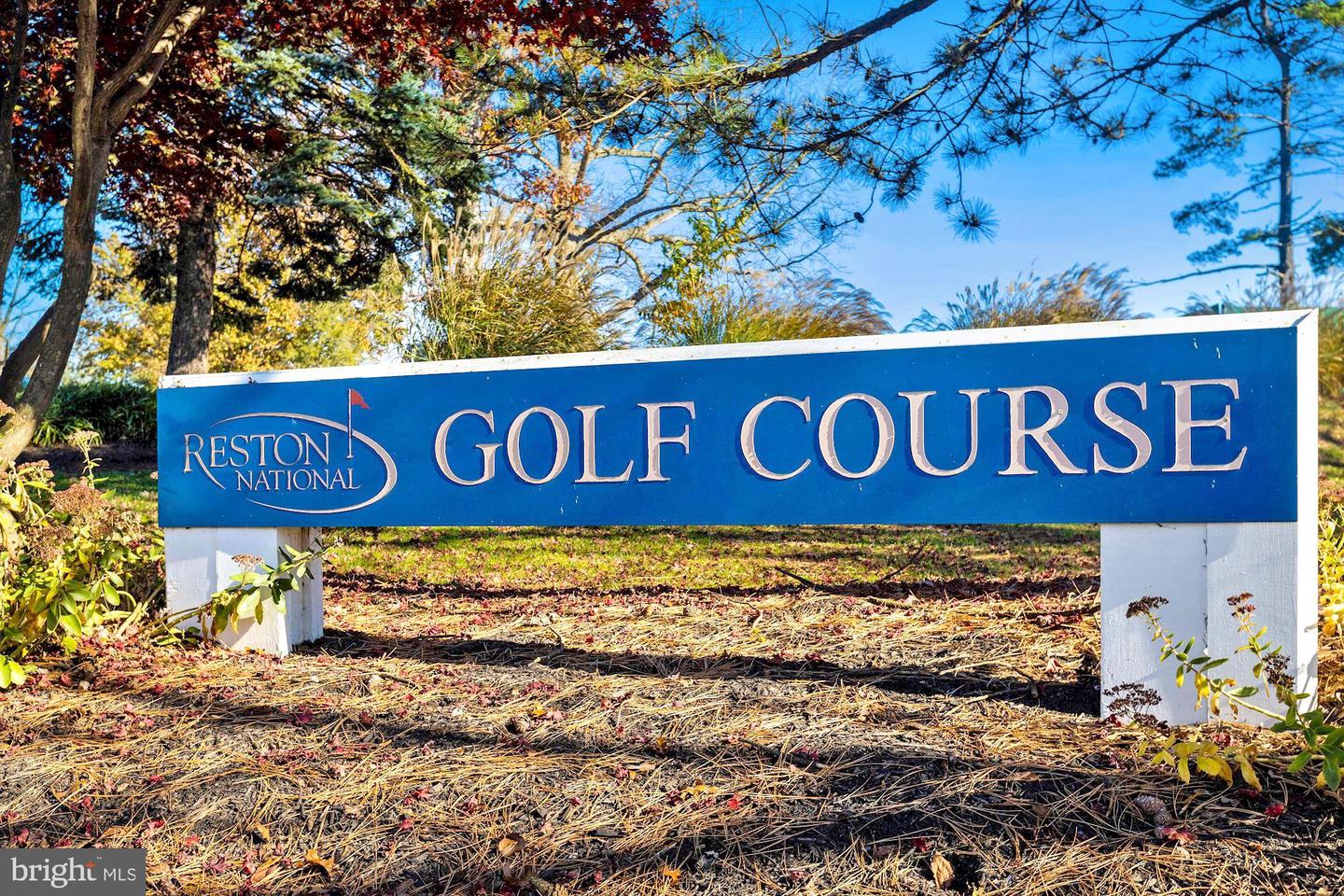 2152 GLENCOURSE LN, RESTON, Virginia 20191, 3 Bedrooms Bedrooms, ,2 BathroomsBathrooms,Residential,For sale,2152 GLENCOURSE LN,VAFX2278162 MLS # VAFX2278162