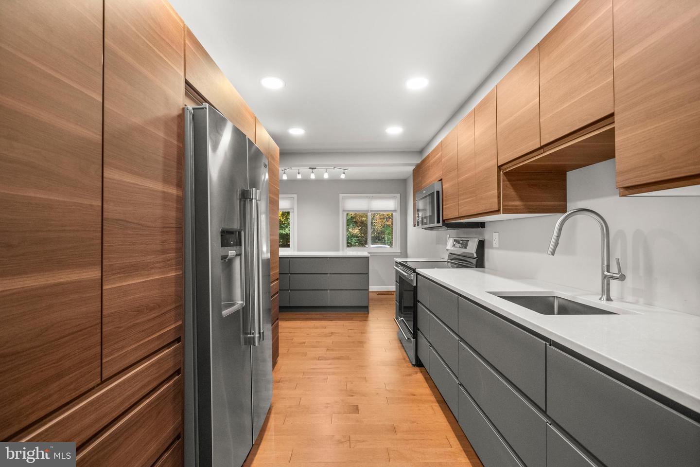 2152 GLENCOURSE LN, RESTON, Virginia 20191, 3 Bedrooms Bedrooms, ,2 BathroomsBathrooms,Residential,For sale,2152 GLENCOURSE LN,VAFX2278162 MLS # VAFX2278162