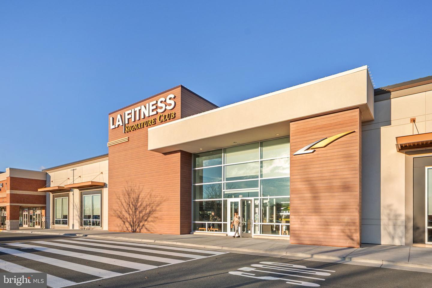 21360 SHADY WOOD TER, BROADLANDS, Virginia 20148, 3 Bedrooms Bedrooms, ,2 BathroomsBathrooms,Residential,For sale,21360 SHADY WOOD TER,VALO2110714 MLS # VALO2110714