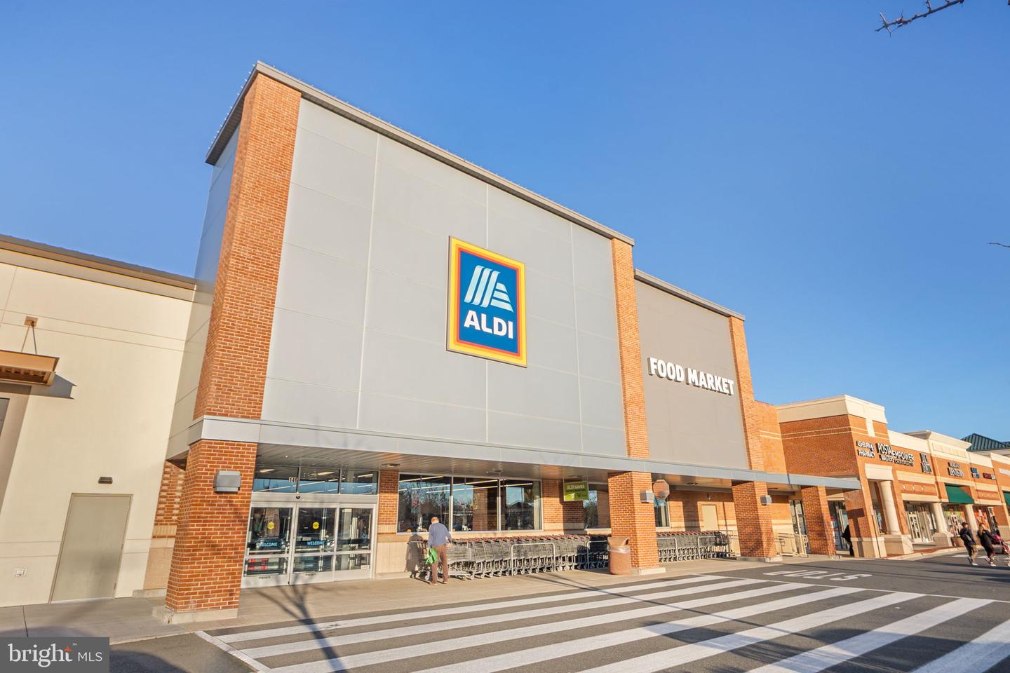 21360 SHADY WOOD TER, BROADLANDS, Virginia 20148, 3 Bedrooms Bedrooms, ,2 BathroomsBathrooms,Residential,For sale,21360 SHADY WOOD TER,VALO2110714 MLS # VALO2110714