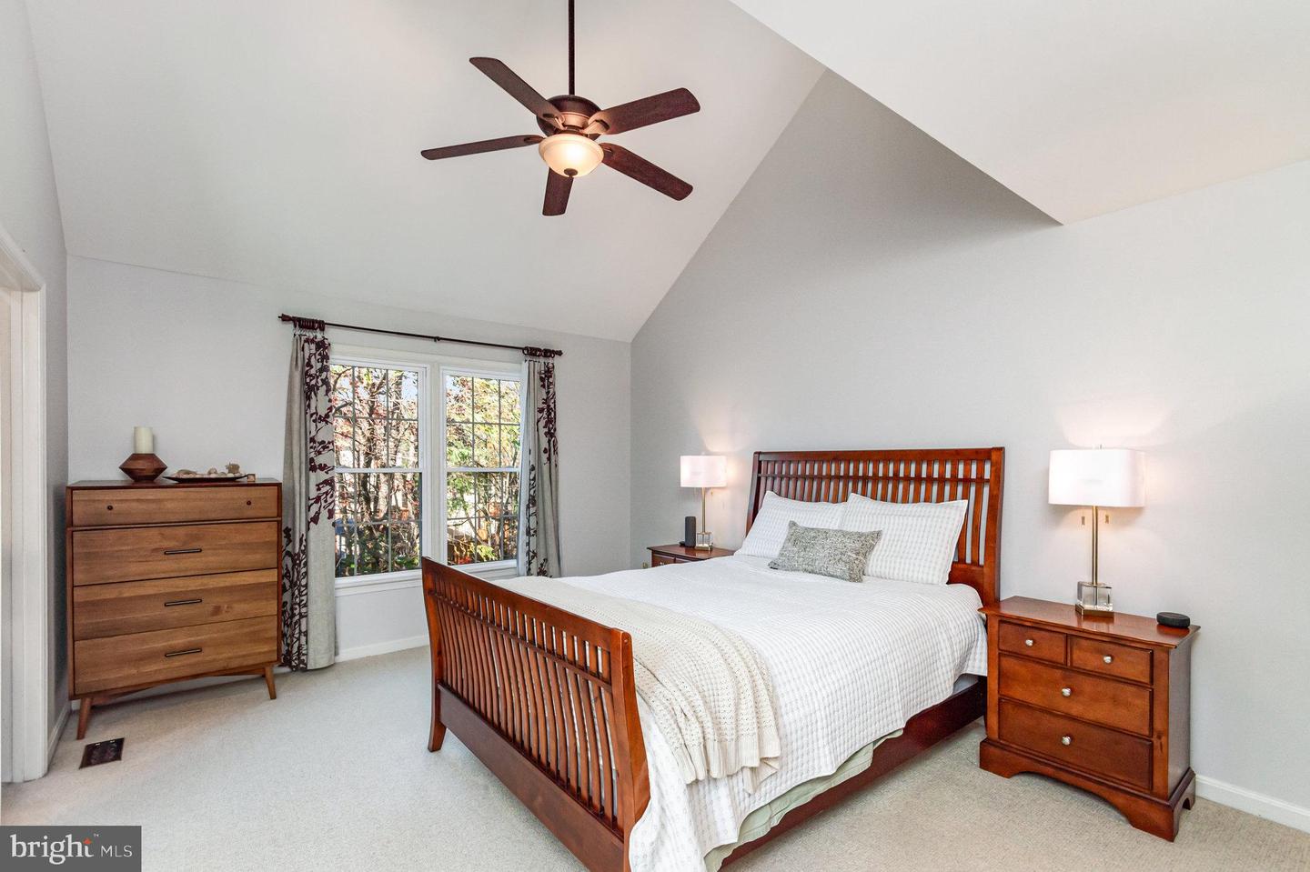 7039 KINGS MANOR DR, ALEXANDRIA, Virginia 22315, 3 Bedrooms Bedrooms, ,3 BathroomsBathrooms,Residential,For sale,7039 KINGS MANOR DR,VAFX2278192 MLS # VAFX2278192