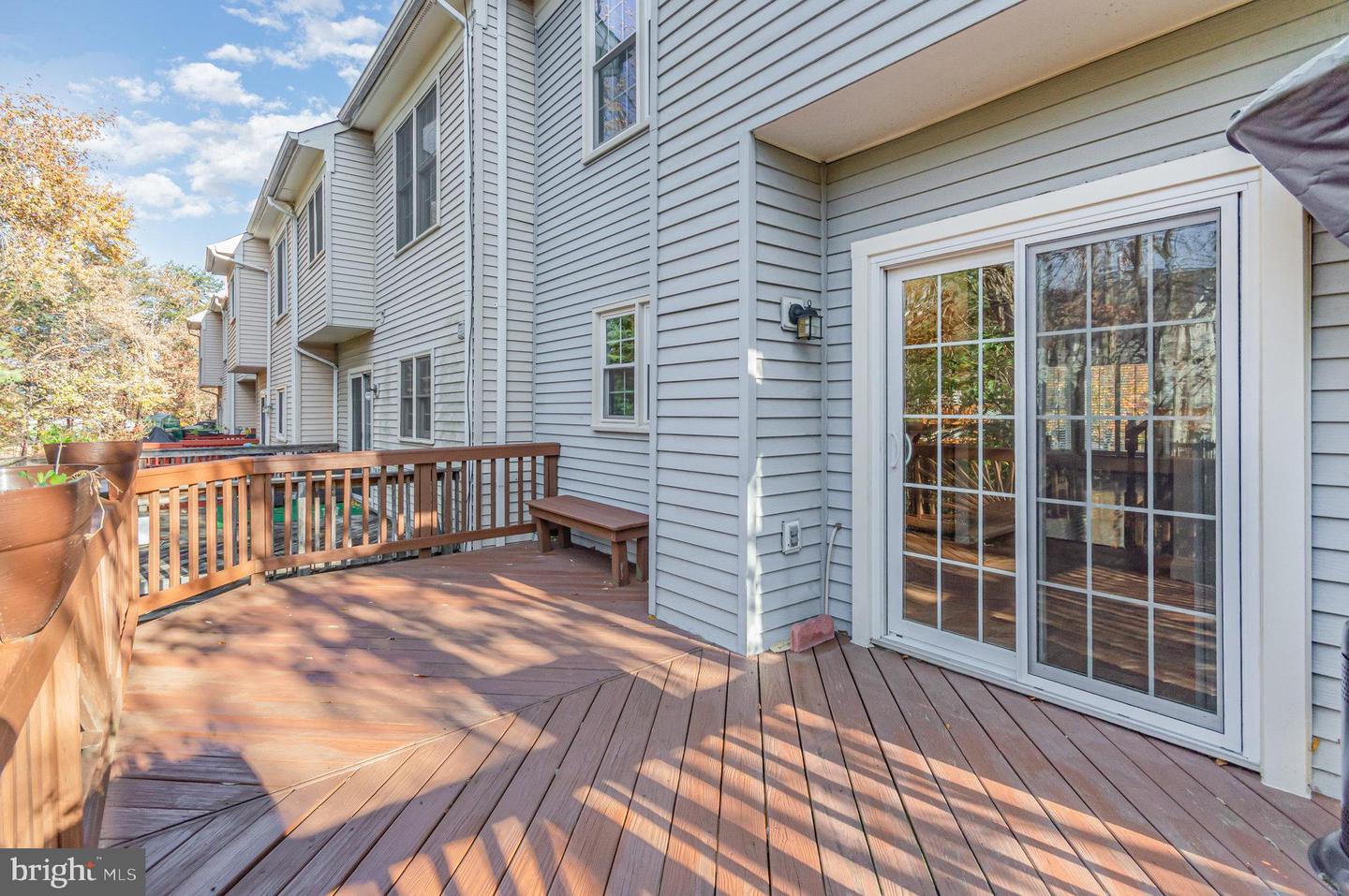 7039 KINGS MANOR DR, ALEXANDRIA, Virginia 22315, 3 Bedrooms Bedrooms, ,3 BathroomsBathrooms,Residential,For sale,7039 KINGS MANOR DR,VAFX2278192 MLS # VAFX2278192