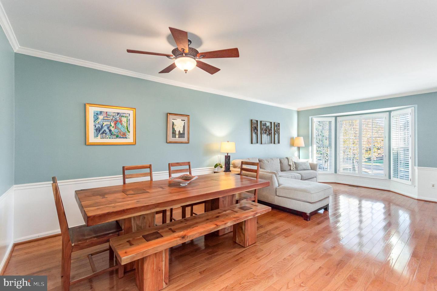 7039 KINGS MANOR DR, ALEXANDRIA, Virginia 22315, 3 Bedrooms Bedrooms, ,3 BathroomsBathrooms,Residential,For sale,7039 KINGS MANOR DR,VAFX2278192 MLS # VAFX2278192