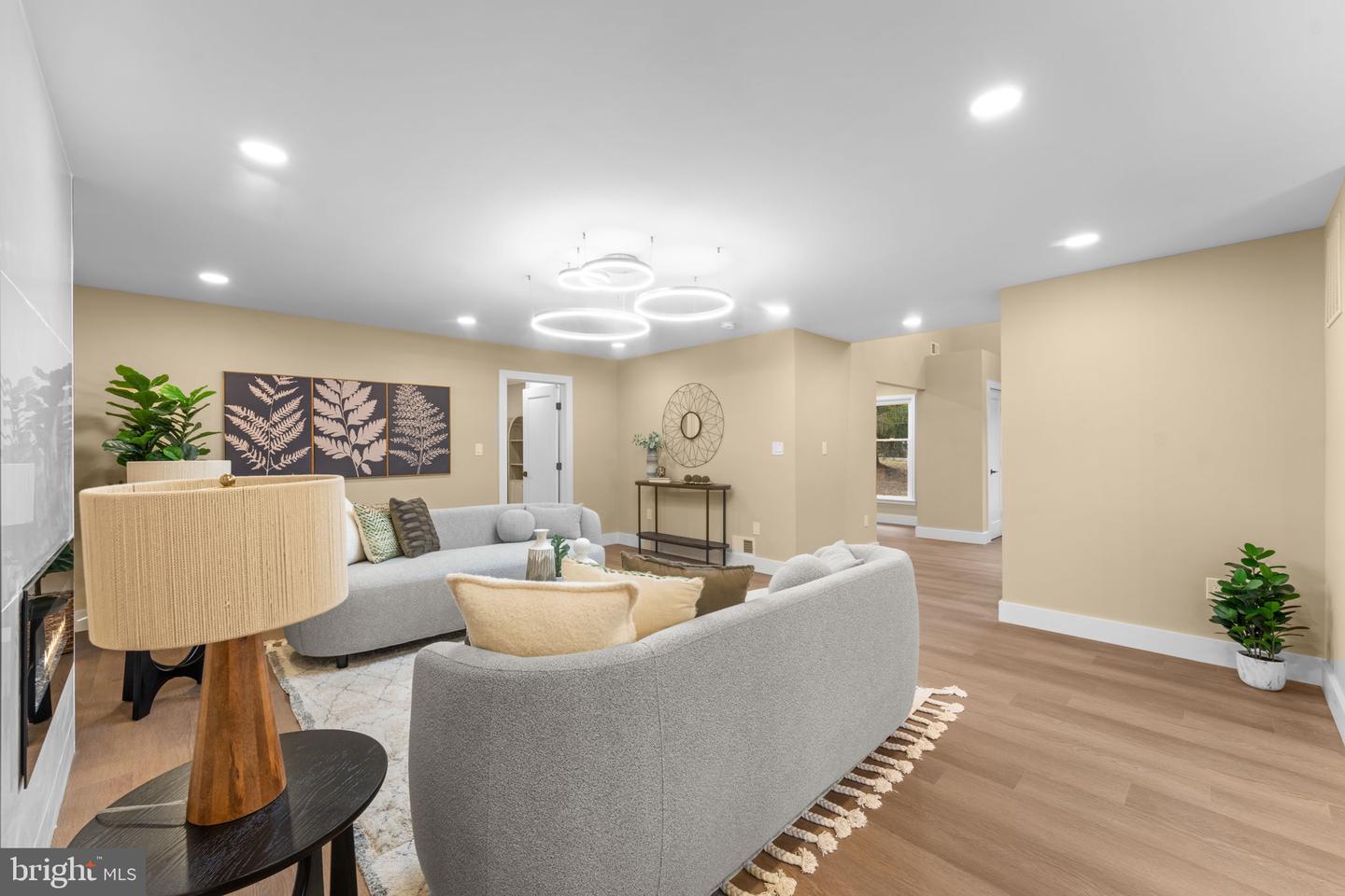 10333 HICKORY FOREST DR, OAKTON, Virginia 22124, 6 Bedrooms Bedrooms, ,5 BathroomsBathrooms,Residential,For sale,10333 HICKORY FOREST DR,VAFX2278196 MLS # VAFX2278196 10333 HICKORY FOREST DR, OAKTON, Virginia 22124, 6 Bedrooms Bedrooms, ,5 BathroomsBathrooms,Residential,For sale,10333 HICKORY FOREST DR,VAFX2278196 MLS # VAFX2278196