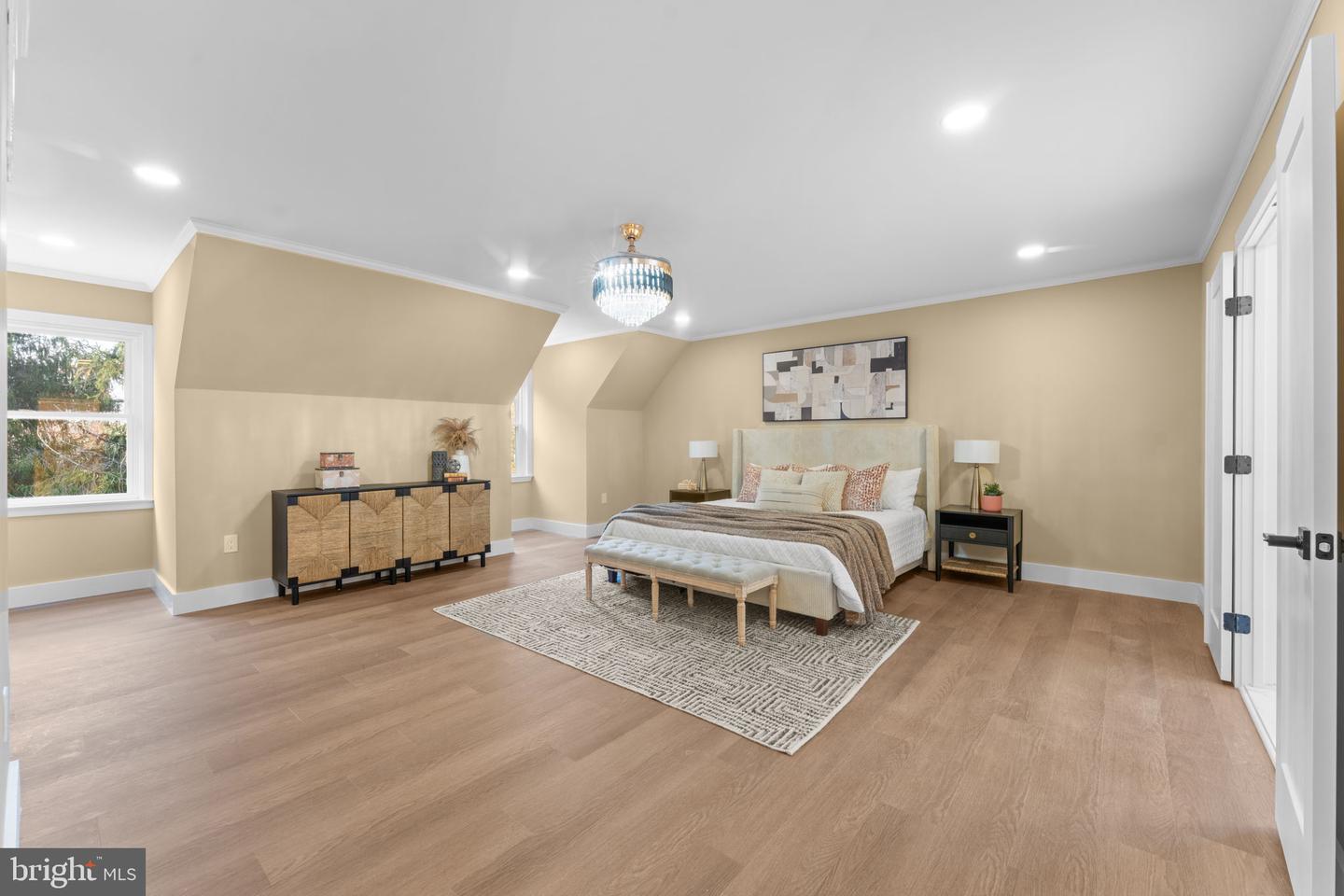 10333 HICKORY FOREST DR, OAKTON, Virginia 22124, 6 Bedrooms Bedrooms, ,5 BathroomsBathrooms,Residential,For sale,10333 HICKORY FOREST DR,VAFX2278196 MLS # VAFX2278196 10333 HICKORY FOREST DR, OAKTON, Virginia 22124, 6 Bedrooms Bedrooms, ,5 BathroomsBathrooms,Residential,For sale,10333 HICKORY FOREST DR,VAFX2278196 MLS # VAFX2278196