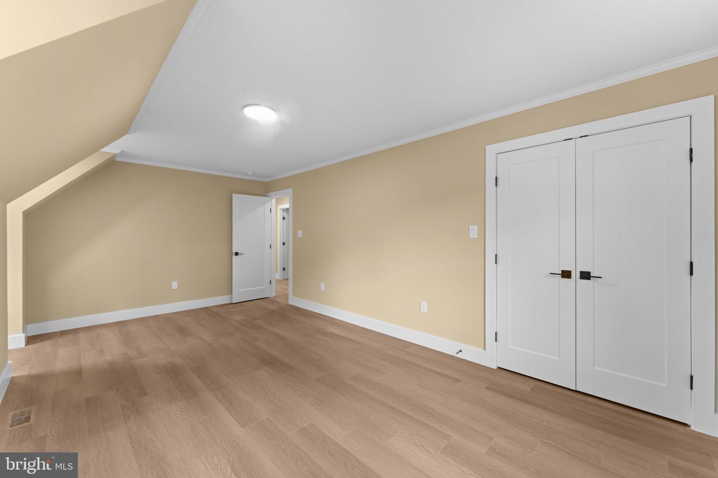 10333 HICKORY FOREST DR, OAKTON, Virginia 22124, 6 Bedrooms Bedrooms, ,5 BathroomsBathrooms,Residential,For sale,10333 HICKORY FOREST DR,VAFX2278196 MLS # VAFX2278196 10333 HICKORY FOREST DR, OAKTON, Virginia 22124, 6 Bedrooms Bedrooms, ,5 BathroomsBathrooms,Residential,For sale,10333 HICKORY FOREST DR,VAFX2278196 MLS # VAFX2278196