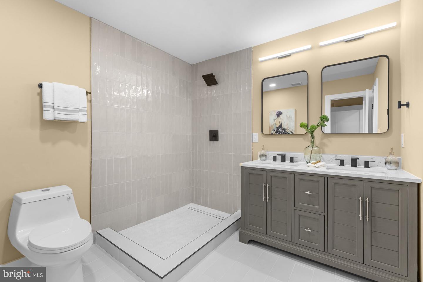 10333 HICKORY FOREST DR, OAKTON, Virginia 22124, 6 Bedrooms Bedrooms, ,5 BathroomsBathrooms,Residential,For sale,10333 HICKORY FOREST DR,VAFX2278196 MLS # VAFX2278196 10333 HICKORY FOREST DR, OAKTON, Virginia 22124, 6 Bedrooms Bedrooms, ,5 BathroomsBathrooms,Residential,For sale,10333 HICKORY FOREST DR,VAFX2278196 MLS # VAFX2278196