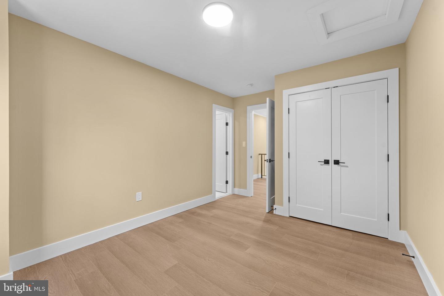 10333 HICKORY FOREST DR, OAKTON, Virginia 22124, 6 Bedrooms Bedrooms, ,5 BathroomsBathrooms,Residential,For sale,10333 HICKORY FOREST DR,VAFX2278196 MLS # VAFX2278196 10333 HICKORY FOREST DR, OAKTON, Virginia 22124, 6 Bedrooms Bedrooms, ,5 BathroomsBathrooms,Residential,For sale,10333 HICKORY FOREST DR,VAFX2278196 MLS # VAFX2278196