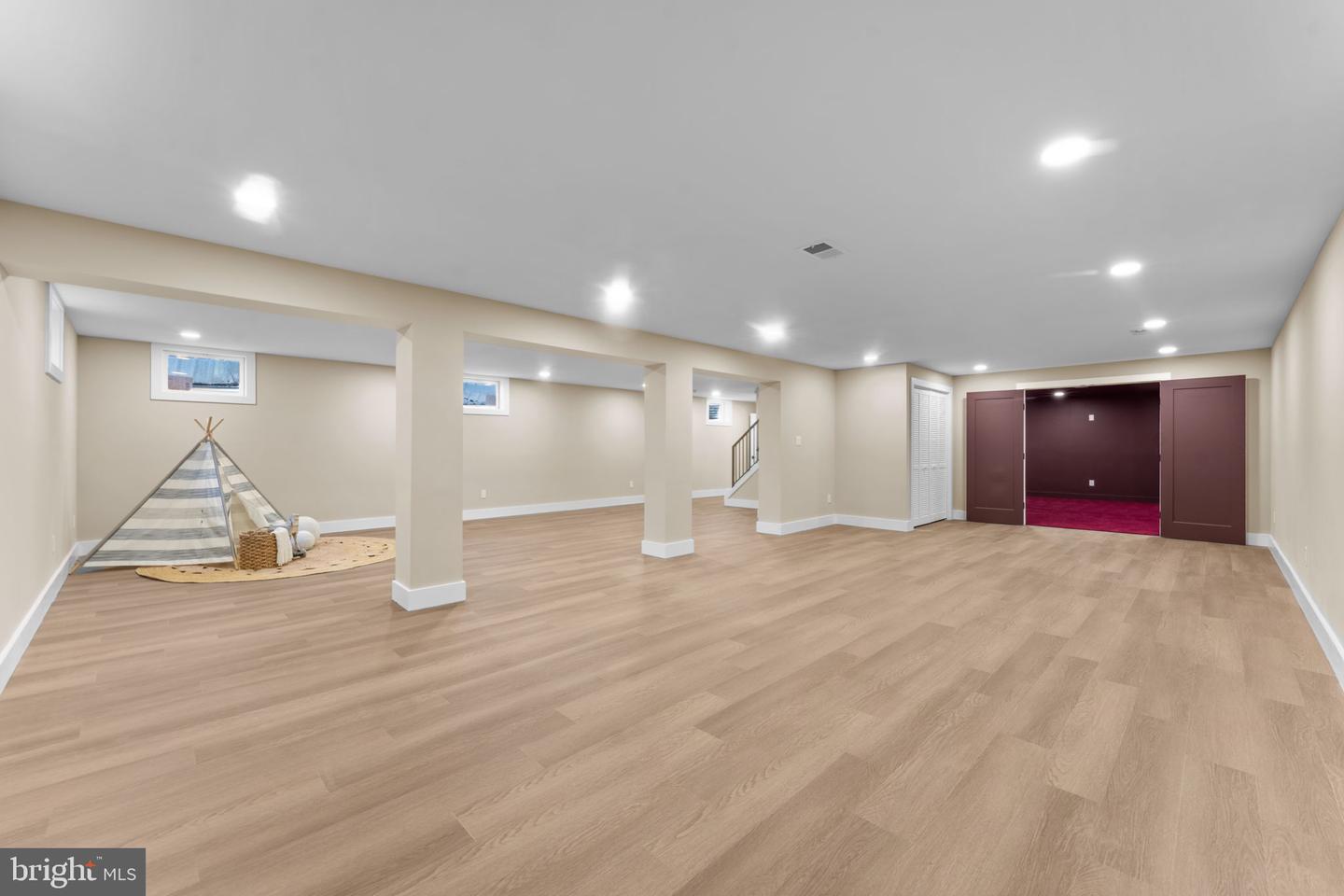 10333 HICKORY FOREST DR, OAKTON, Virginia 22124, 6 Bedrooms Bedrooms, ,5 BathroomsBathrooms,Residential,For sale,10333 HICKORY FOREST DR,VAFX2278196 MLS # VAFX2278196 10333 HICKORY FOREST DR, OAKTON, Virginia 22124, 6 Bedrooms Bedrooms, ,5 BathroomsBathrooms,Residential,For sale,10333 HICKORY FOREST DR,VAFX2278196 MLS # VAFX2278196