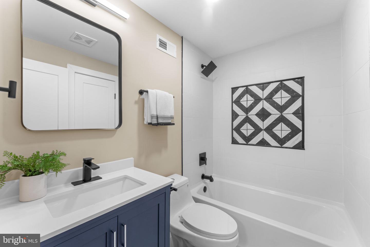 10333 HICKORY FOREST DR, OAKTON, Virginia 22124, 6 Bedrooms Bedrooms, ,5 BathroomsBathrooms,Residential,For sale,10333 HICKORY FOREST DR,VAFX2278196 MLS # VAFX2278196 10333 HICKORY FOREST DR, OAKTON, Virginia 22124, 6 Bedrooms Bedrooms, ,5 BathroomsBathrooms,Residential,For sale,10333 HICKORY FOREST DR,VAFX2278196 MLS # VAFX2278196