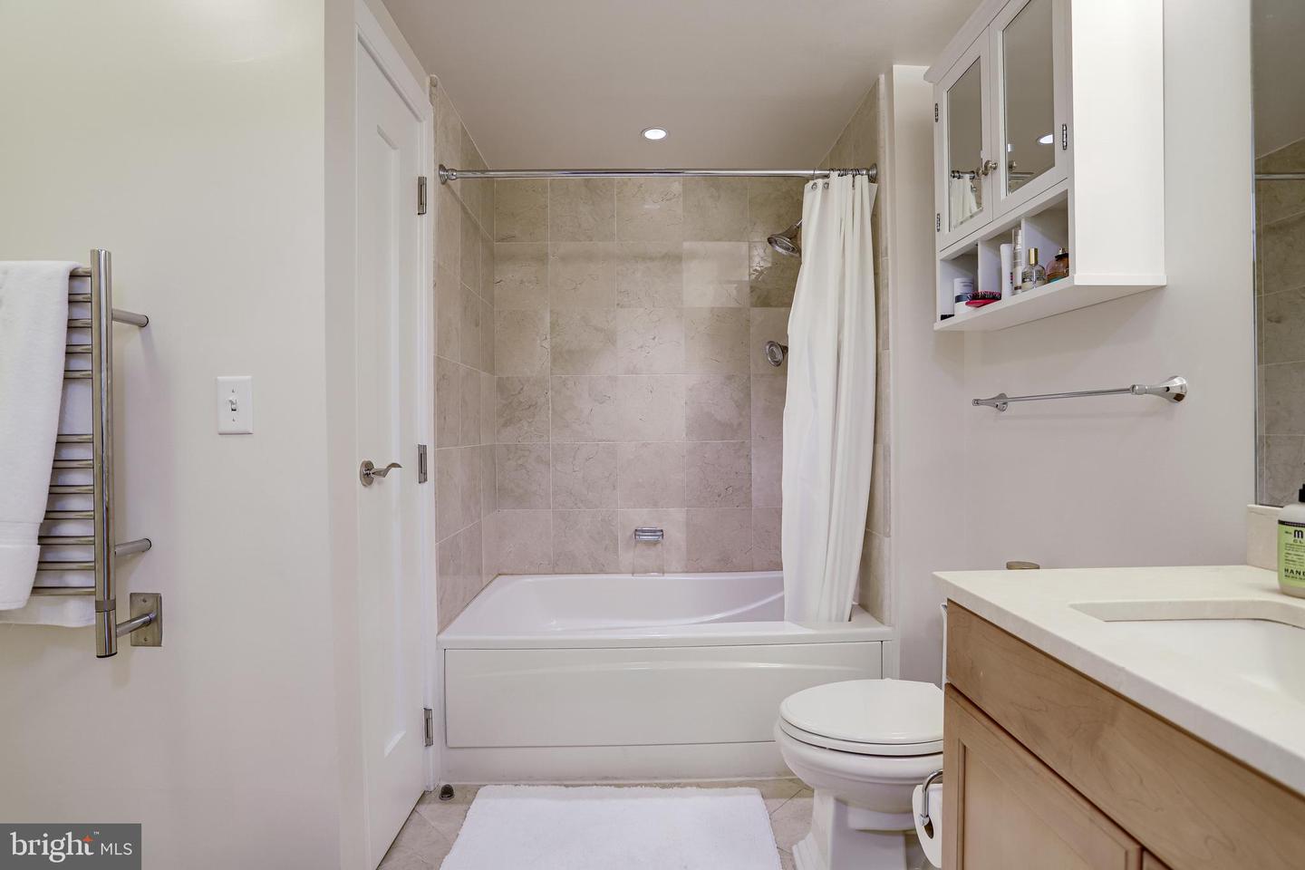 1111 19TH ST N #1706, ARLINGTON, Virginia 22209, 1 Bedroom Bedrooms, ,1 BathroomBathrooms,Residential,For sale,1111 19TH ST N #1706,VAAR2065812 MLS # VAAR2065812