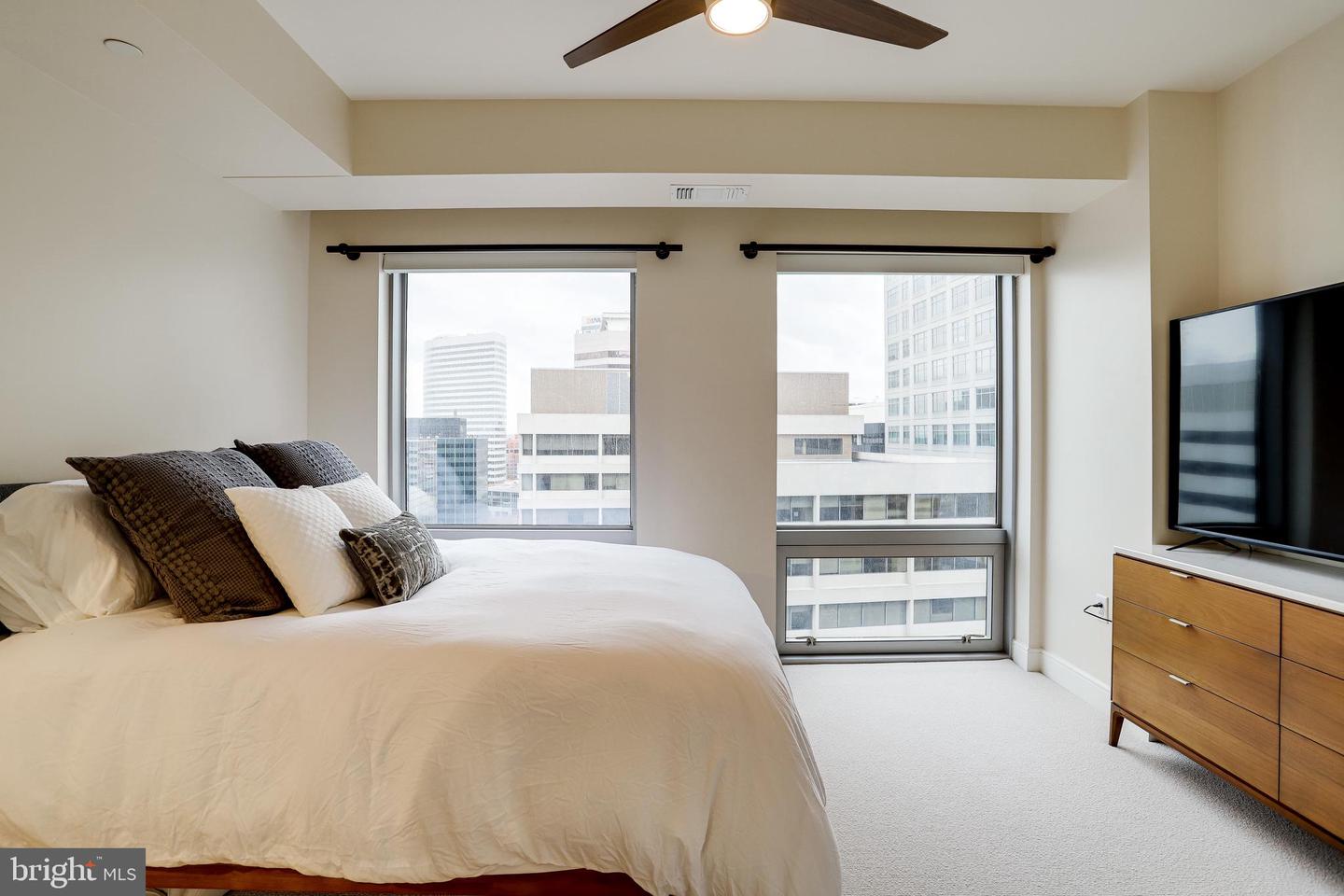 1111 19TH ST N #1706, ARLINGTON, Virginia 22209, 1 Bedroom Bedrooms, ,1 BathroomBathrooms,Residential,For sale,1111 19TH ST N #1706,VAAR2065812 MLS # VAAR2065812