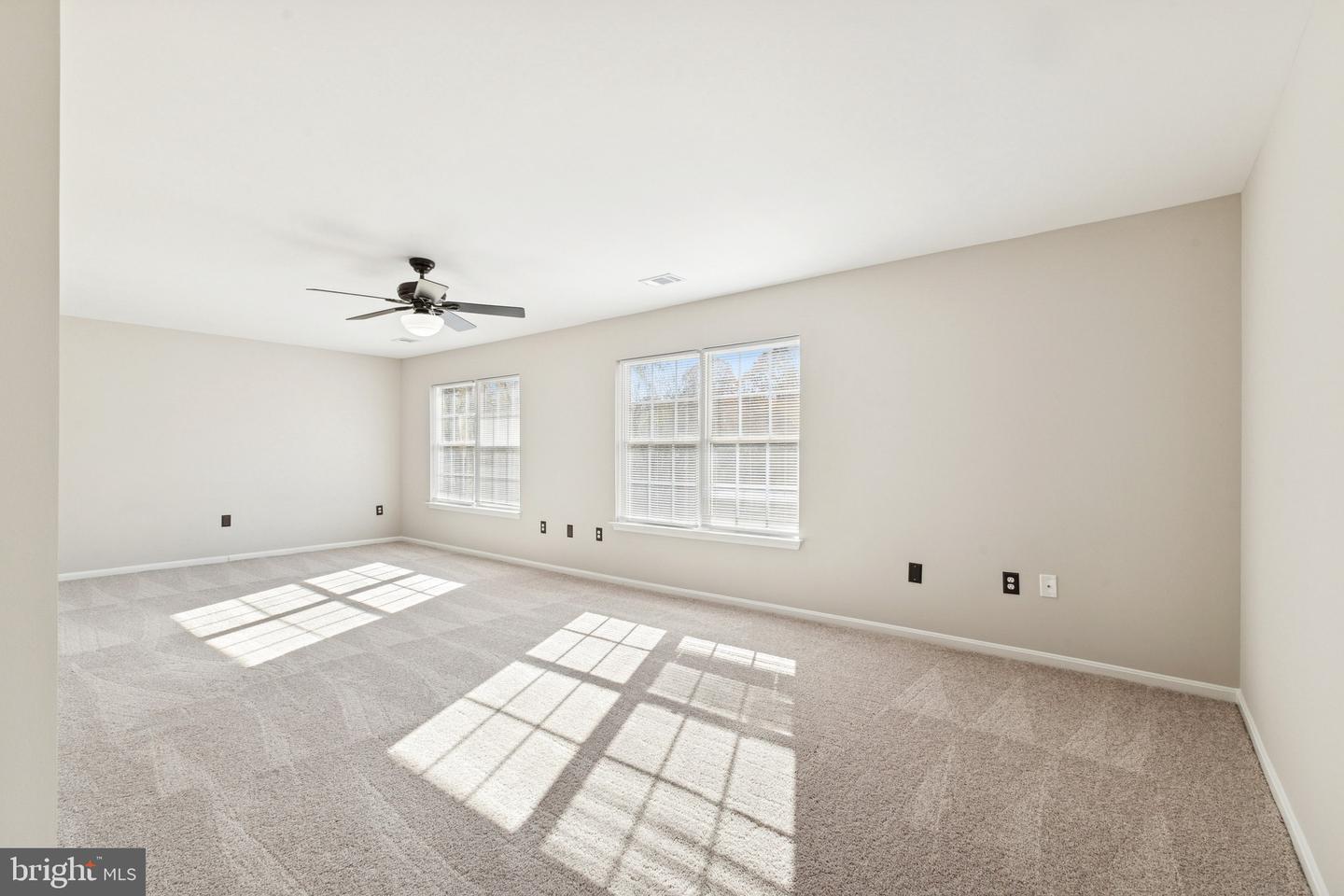 5208 QUIET PL, WOODBRIDGE, Virginia 22193, 4 Bedrooms Bedrooms, 8 Rooms Rooms,2 BathroomsBathrooms,Residential,For sale,5208 QUIET PL,VAPW2107454 MLS # VAPW2107454