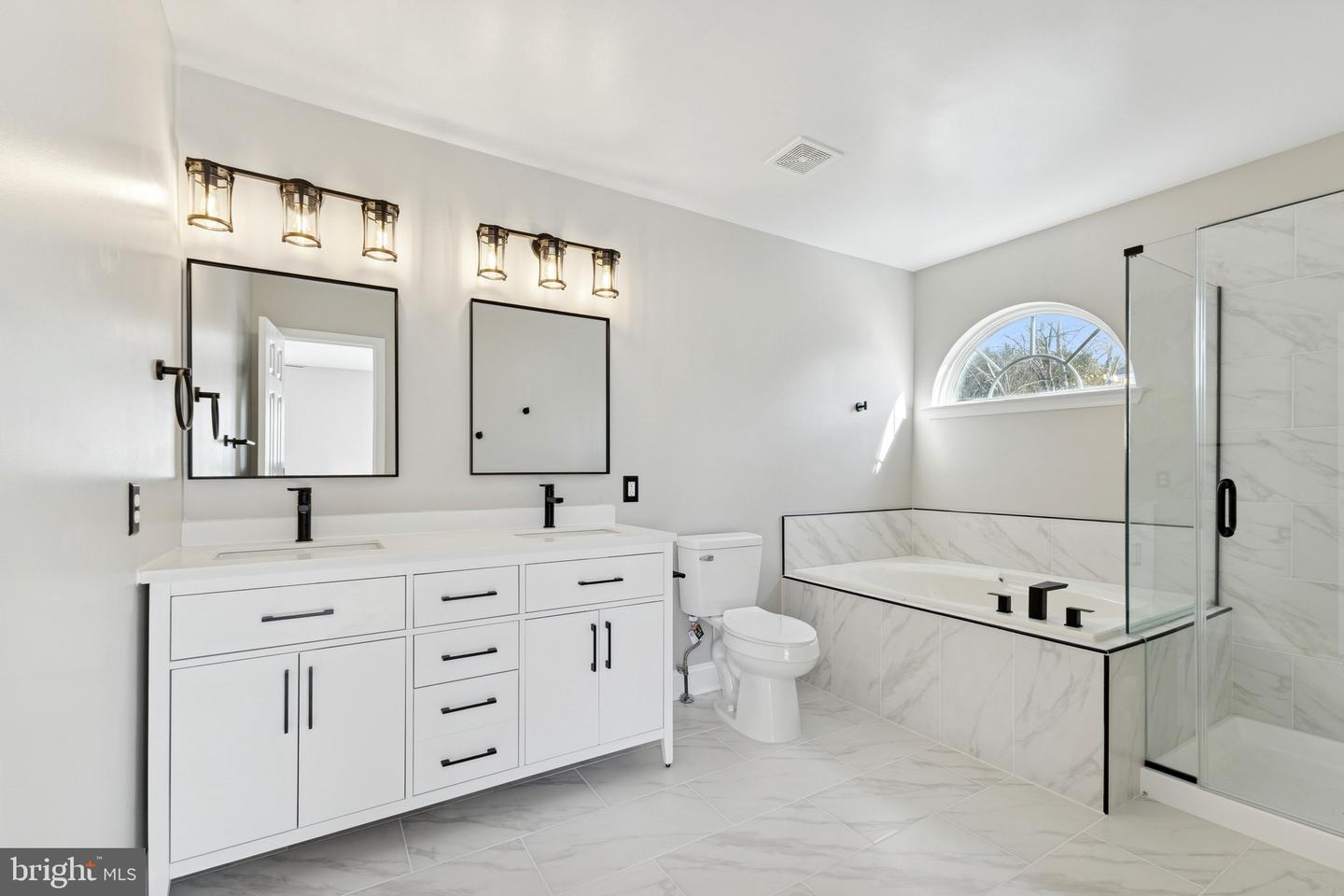 5208 QUIET PL, WOODBRIDGE, Virginia 22193, 4 Bedrooms Bedrooms, 8 Rooms Rooms,2 BathroomsBathrooms,Residential,For sale,5208 QUIET PL,VAPW2107454 MLS # VAPW2107454