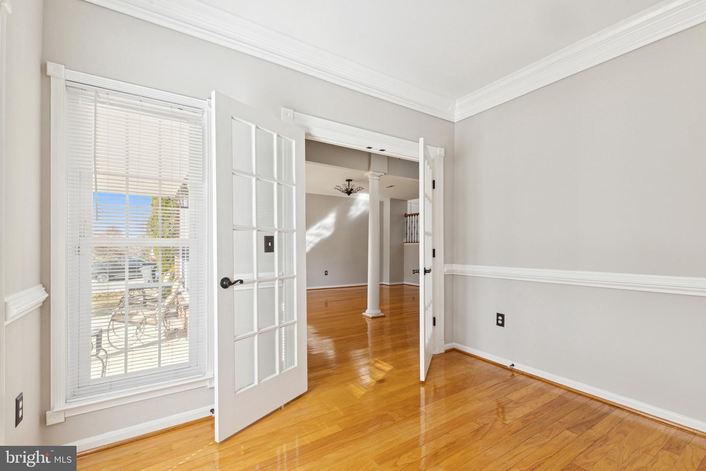 5208 QUIET PL, WOODBRIDGE, Virginia 22193, 4 Bedrooms Bedrooms, 8 Rooms Rooms,2 BathroomsBathrooms,Residential,For sale,5208 QUIET PL,VAPW2107454 MLS # VAPW2107454