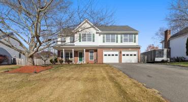 5208 QUIET PL, WOODBRIDGE, Virginia 22193, 4 Bedrooms Bedrooms, 8 Rooms Rooms,2 BathroomsBathrooms,Residential,For sale,5208 QUIET PL,VAPW2107454 MLS # VAPW2107454