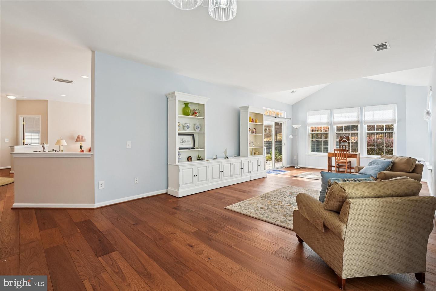 16529 SPARKLING BROOK LOOP, DUMFRIES, Virginia 22025, 2 Bedrooms Bedrooms, 10 Rooms Rooms,2 BathroomsBathrooms,Residential,For sale,16529 SPARKLING BROOK LOOP,VAPW2107478 MLS # VAPW2107478