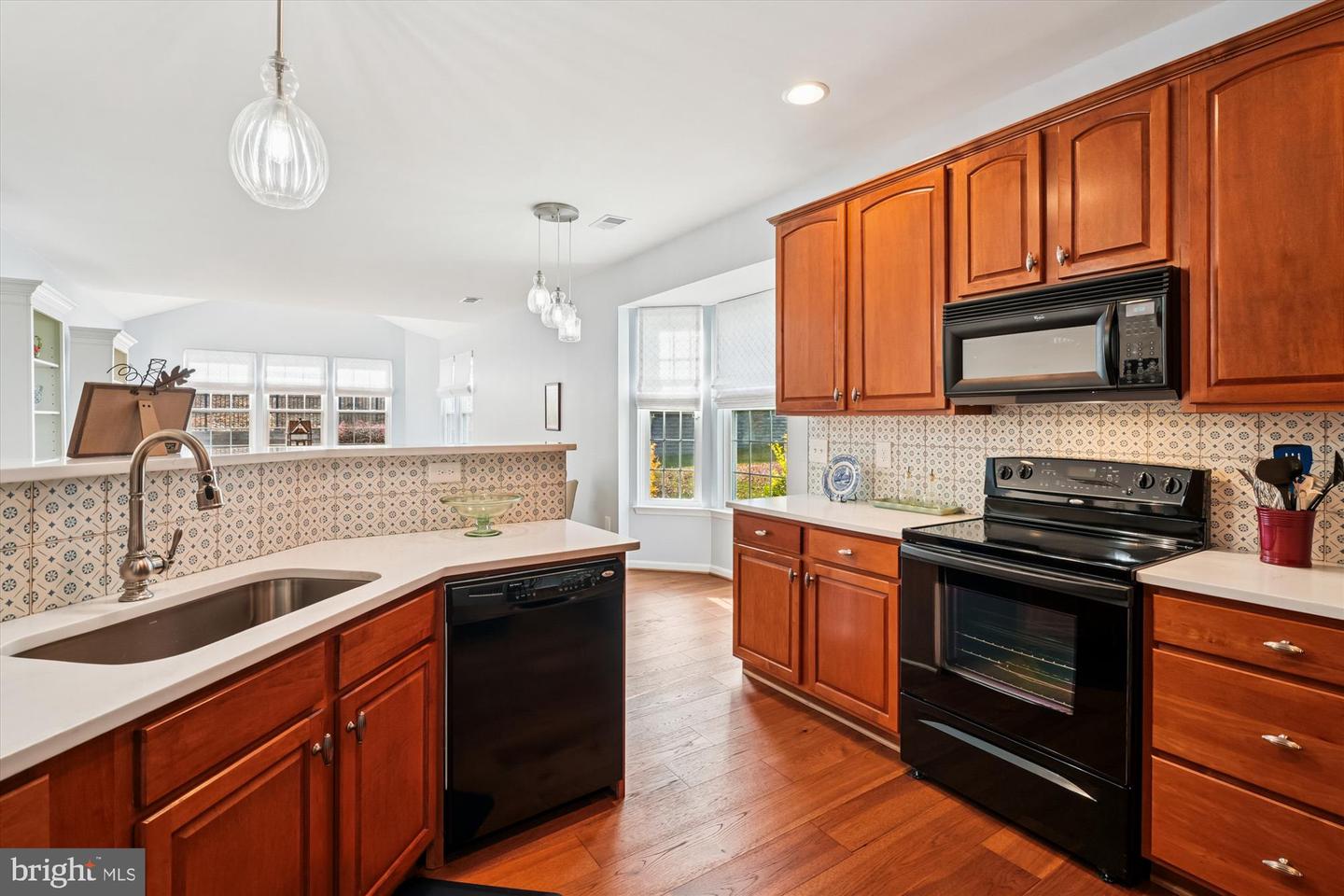 16529 SPARKLING BROOK LOOP, DUMFRIES, Virginia 22025, 2 Bedrooms Bedrooms, 10 Rooms Rooms,2 BathroomsBathrooms,Residential,For sale,16529 SPARKLING BROOK LOOP,VAPW2107478 MLS # VAPW2107478