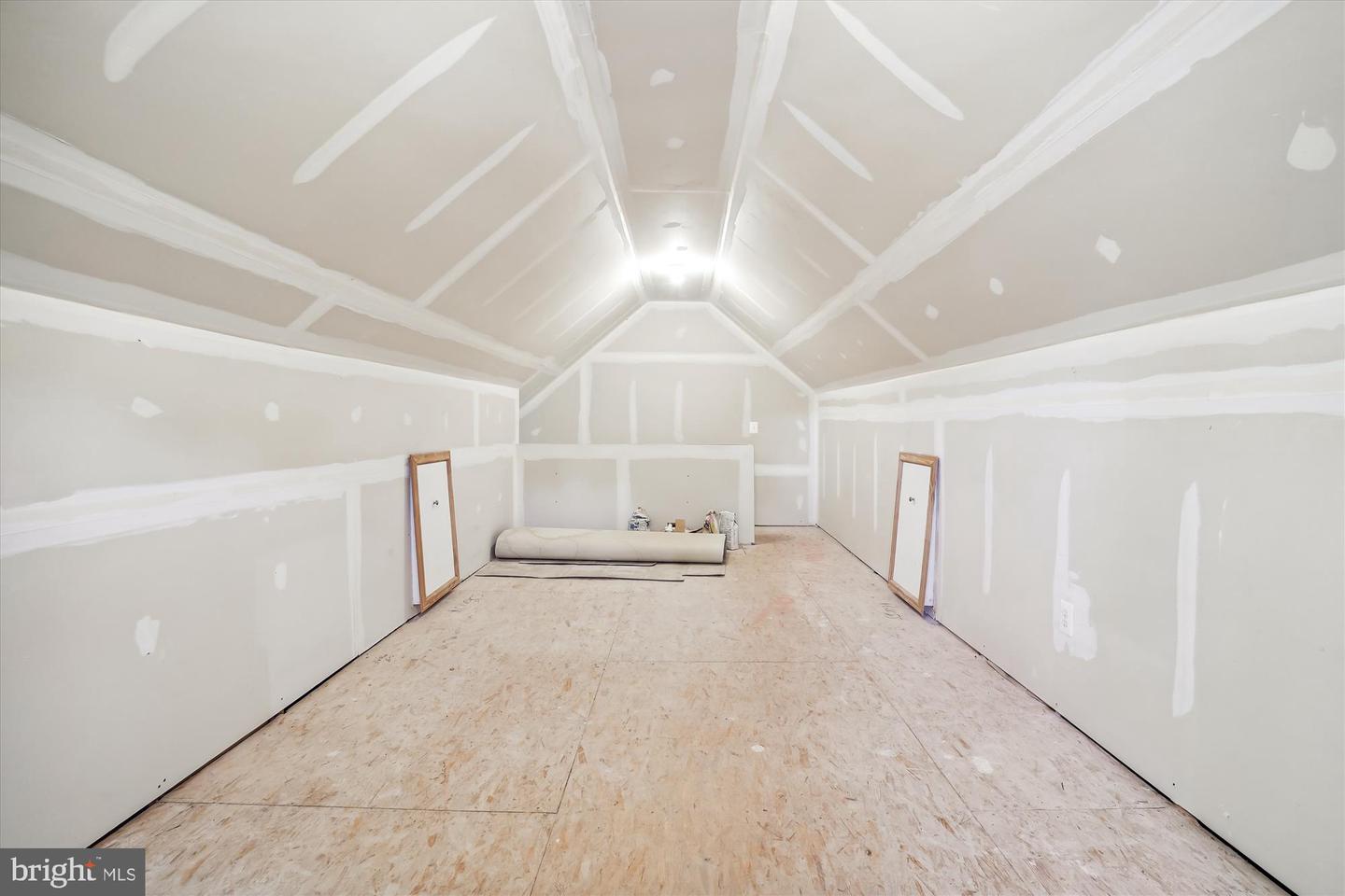 16529 SPARKLING BROOK LOOP, DUMFRIES, Virginia 22025, 2 Bedrooms Bedrooms, 10 Rooms Rooms,2 BathroomsBathrooms,Residential,For sale,16529 SPARKLING BROOK LOOP,VAPW2107478 MLS # VAPW2107478