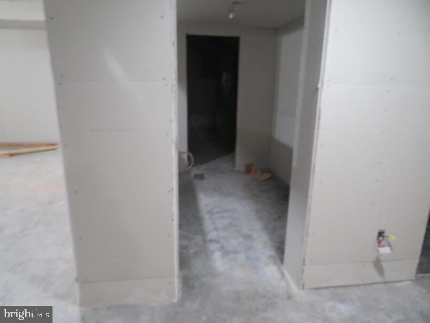 1601 NORTH PORTAL DR NW, WASHINGTON, District Of Columbia 20012, 4 Bedrooms Bedrooms, ,4 BathroomsBathrooms,Residential,For sale,1601 NORTH PORTAL DR NW,DCDC2230928 MLS # DCDC2230928