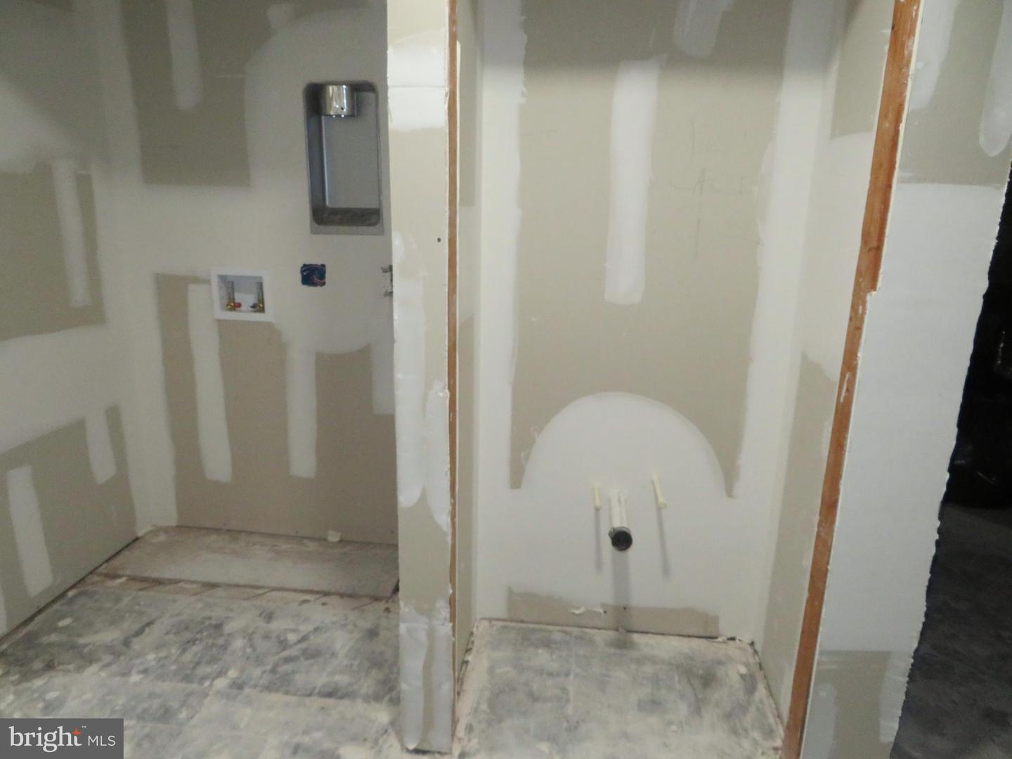 1601 NORTH PORTAL DR NW, WASHINGTON, District Of Columbia 20012, 4 Bedrooms Bedrooms, ,4 BathroomsBathrooms,Residential,For sale,1601 NORTH PORTAL DR NW,DCDC2230928 MLS # DCDC2230928